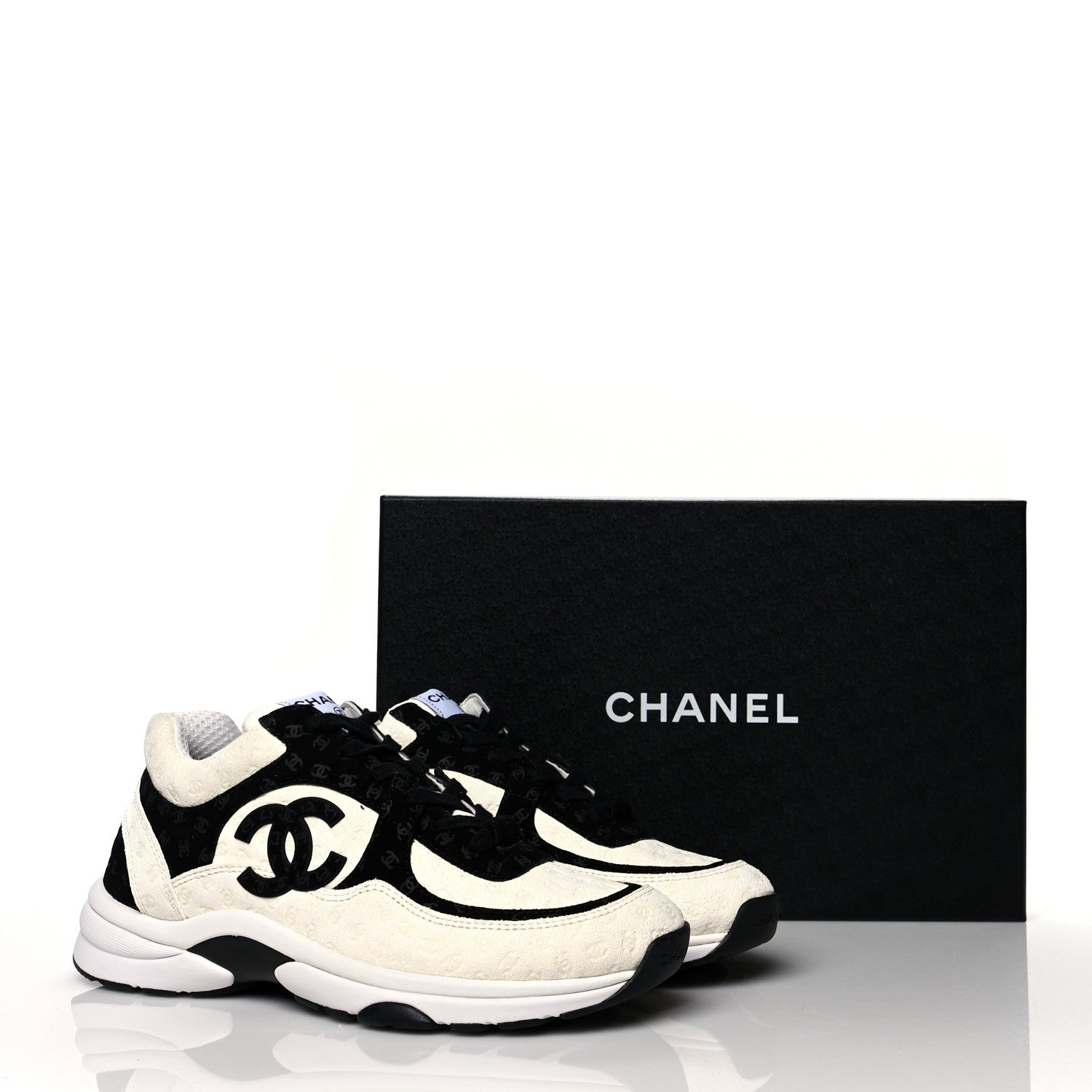 Chanel Suede Calfskin Womens CC Printed Sneakers 38.5 White Black 9 of 9
