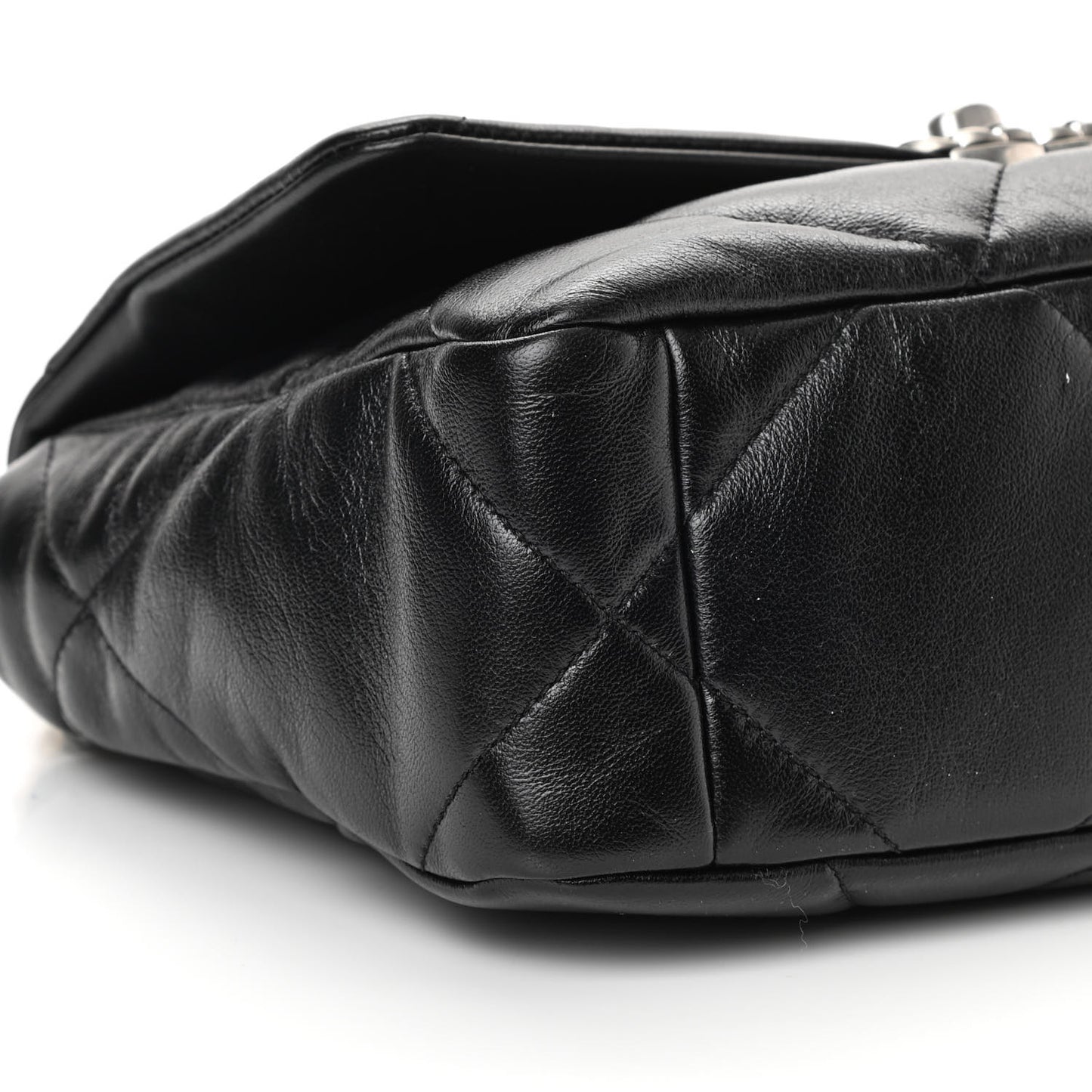 Lambskin Quilted Medium Chanel 19 Flap Black