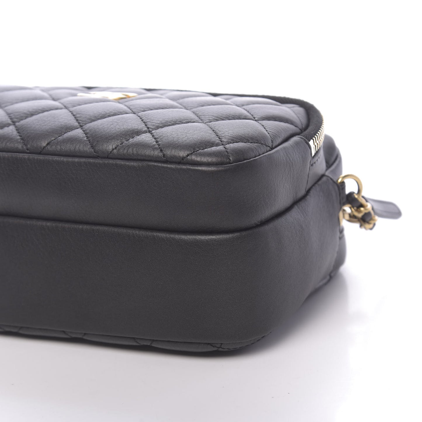 Calfskin Quilted Day Trips Camera Case Black