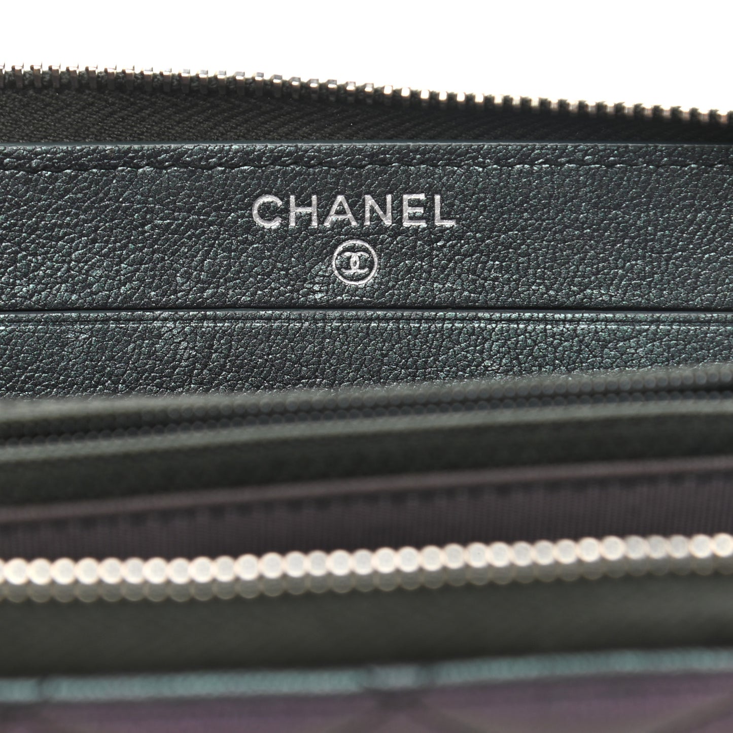 Iridescent Goatskin Quilted Medium Gusset Zip Around Wallet Purple