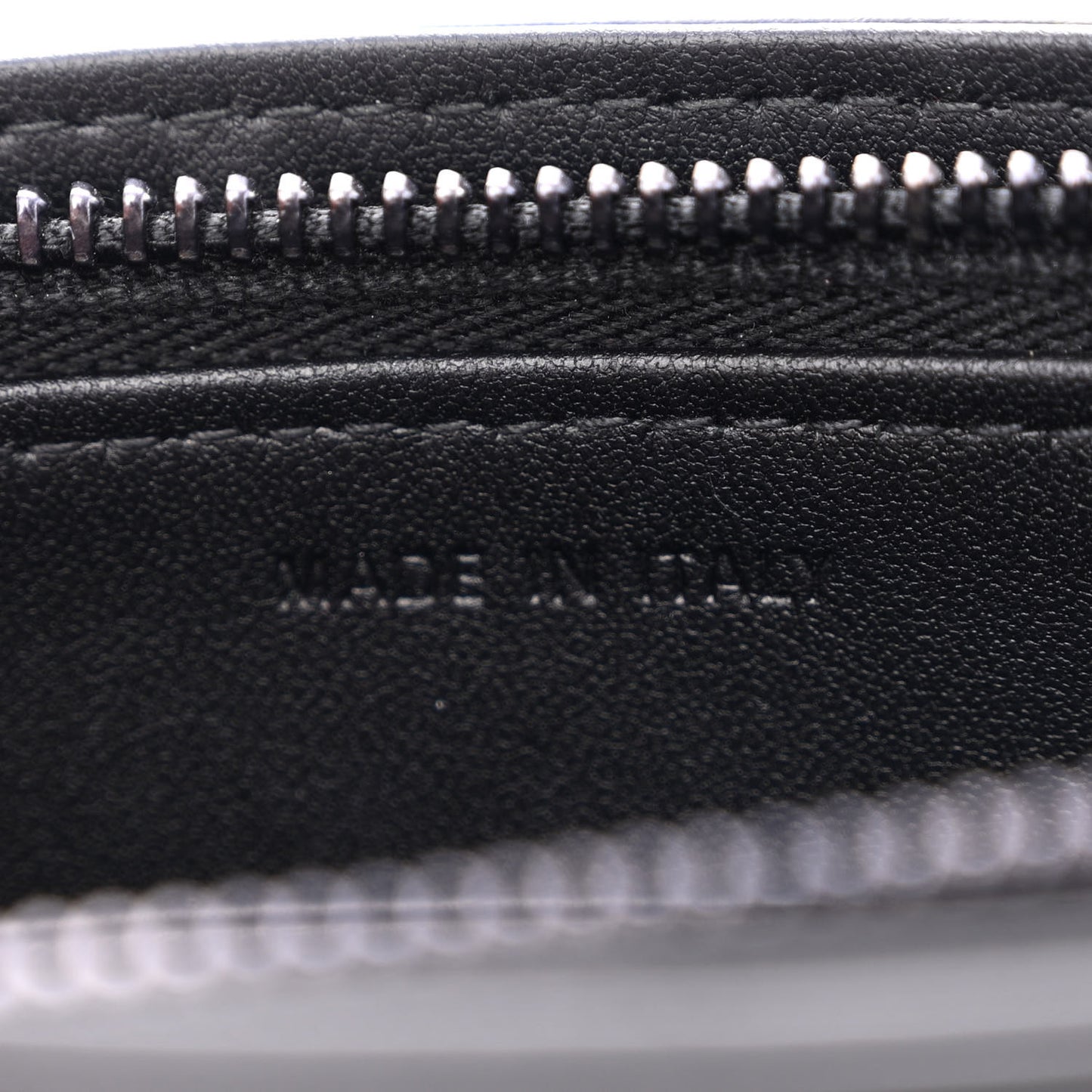 Calfskin Macrocannage Diamond Caro Zipped Pouch With Chain Black