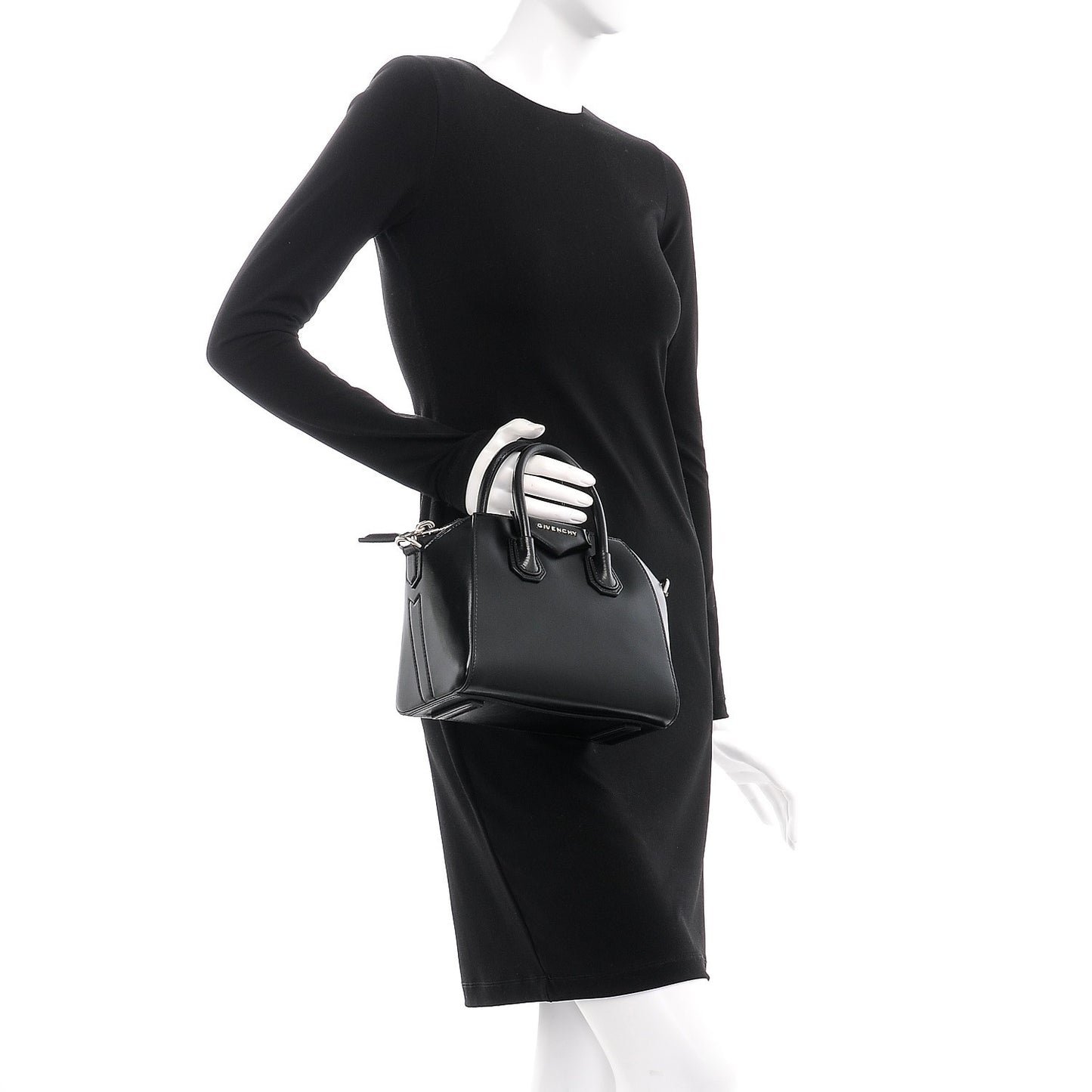 Shiny Lord Calfskin Mini Antigona Black