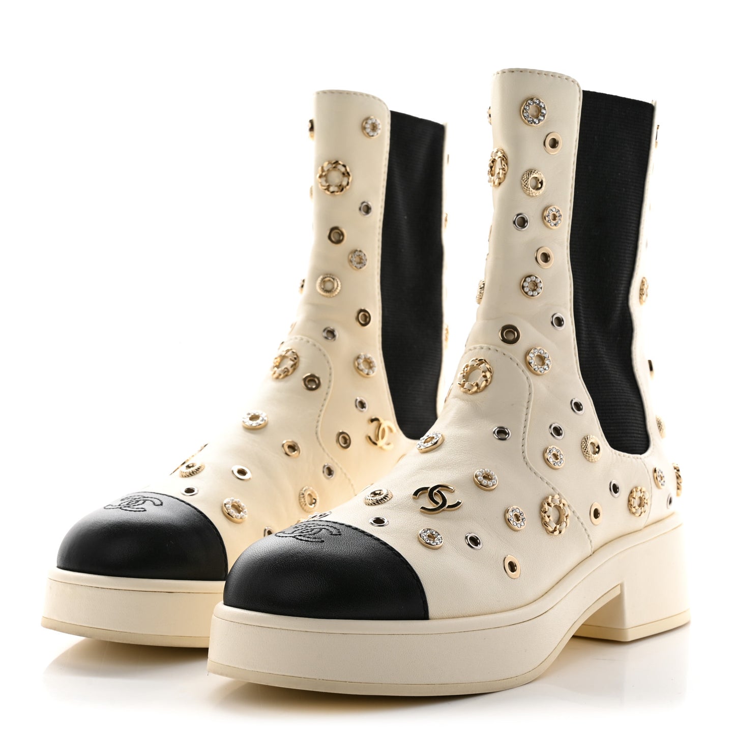 Lambskin Riveted Cap Toe Short Boots 38 Ivory Black