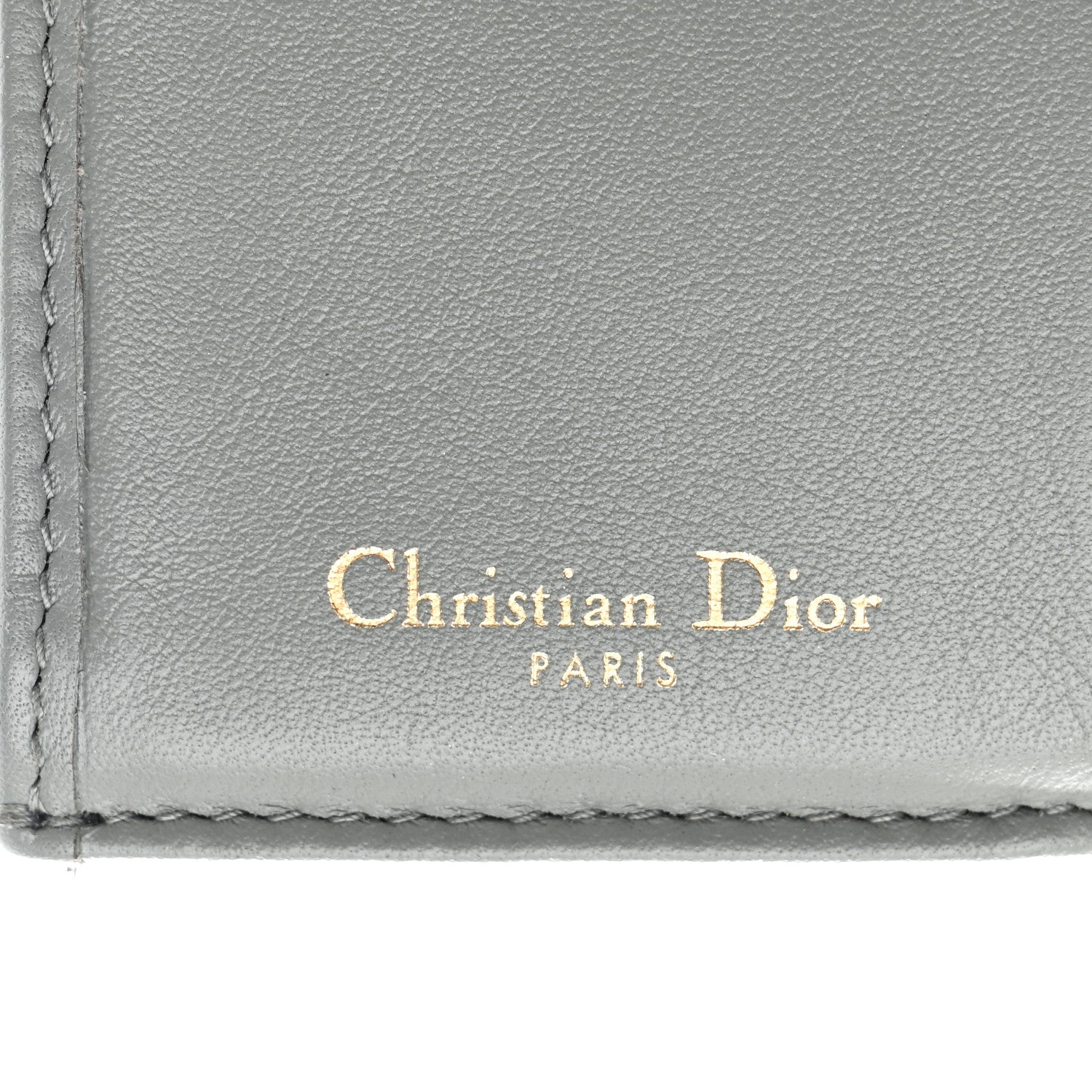 Christian Dior Oblique Saddle Lotus Wallet Grey 1833566 – FASHIONPHILE Christian Dior Oblique Saddle Lotus Wallet Grey 1833566 – FASHIONPHILE