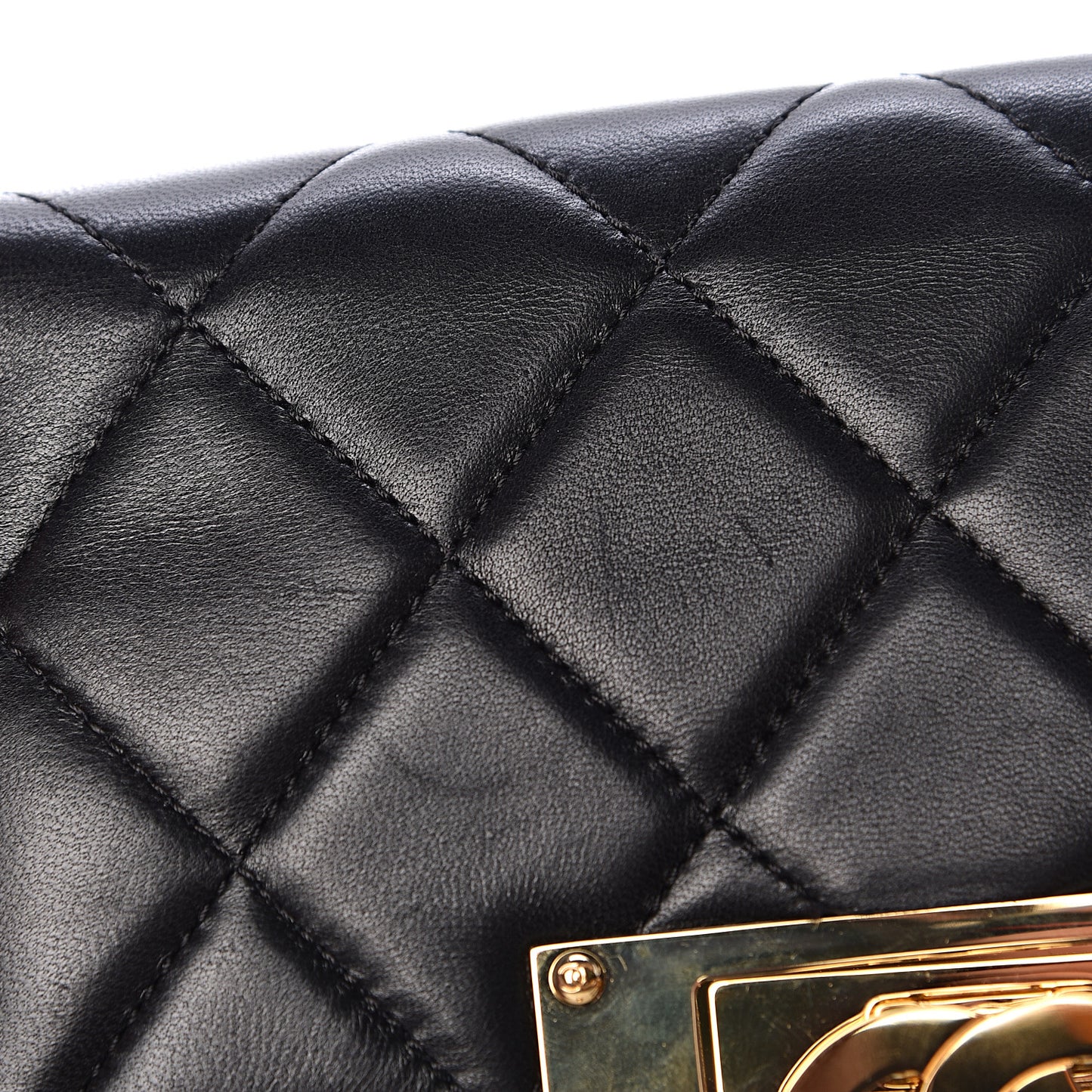Lambskin Quilted Golden Class Wallet on Chain WOC Black