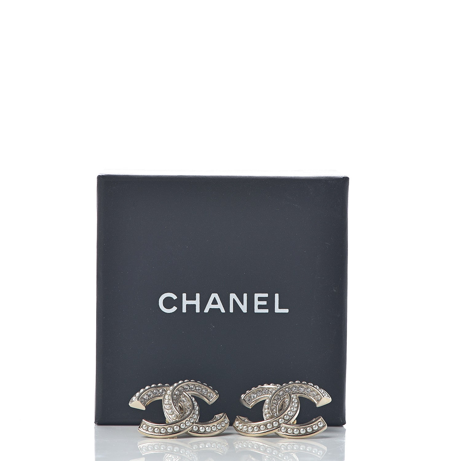 Chanel Pearl Crystal CC Earrings Gold 5 of 5