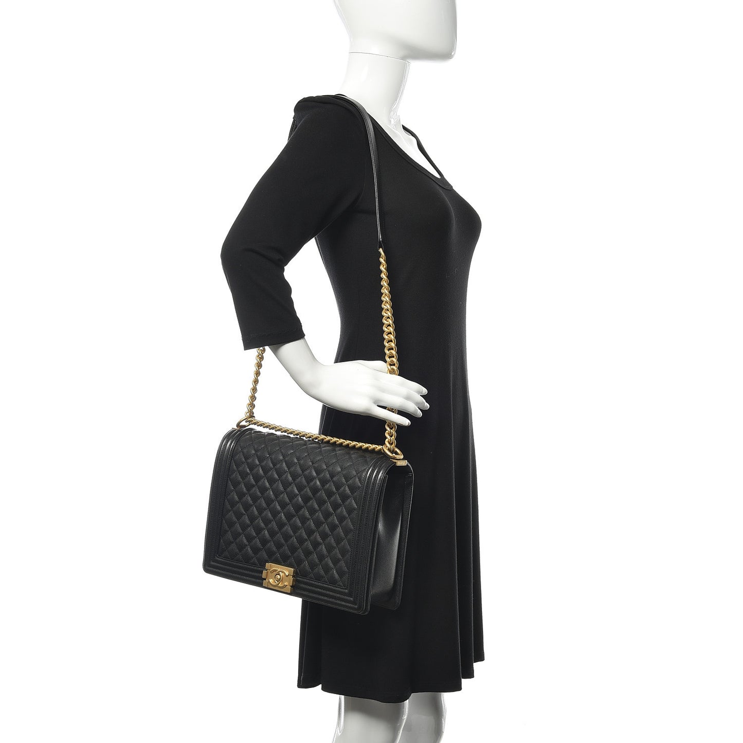 Caviar Quilted Large Boy Flap Black