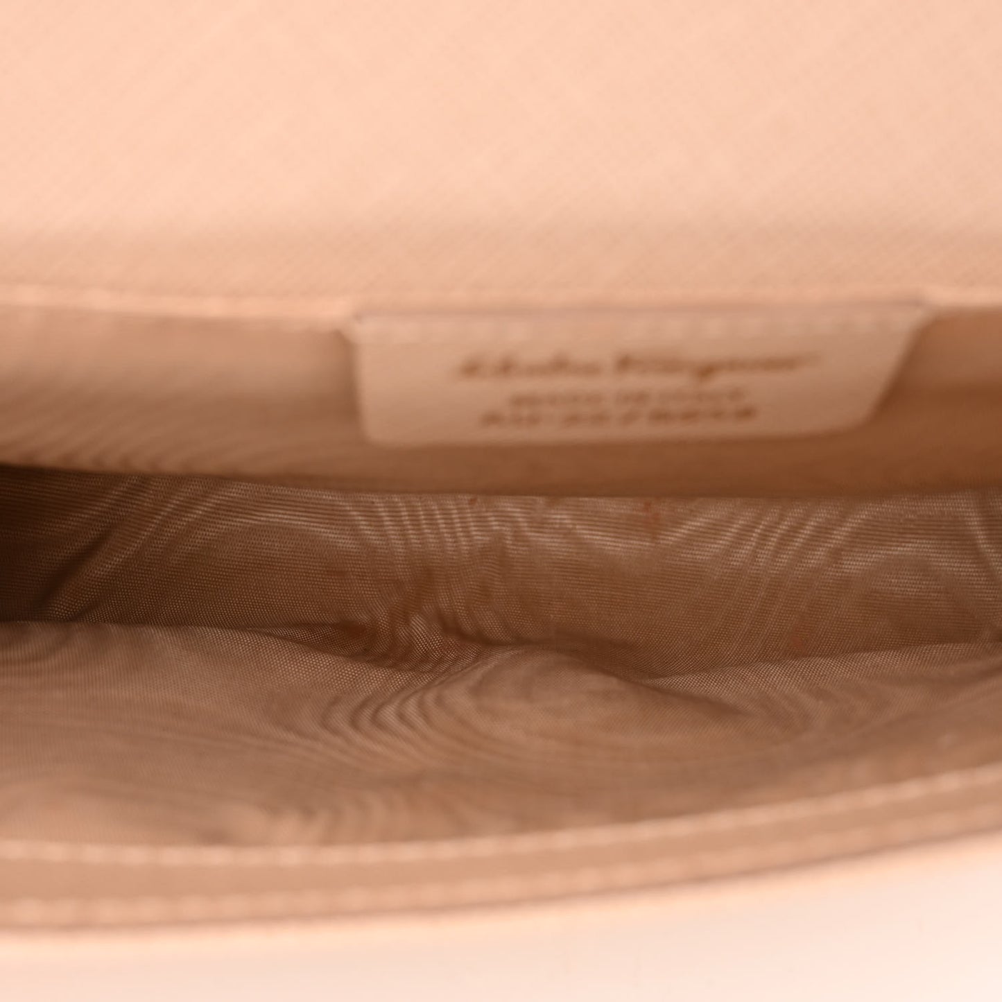 Hammered Calfskin Mini Miss Vara Bow Chain Bag New Bisque
