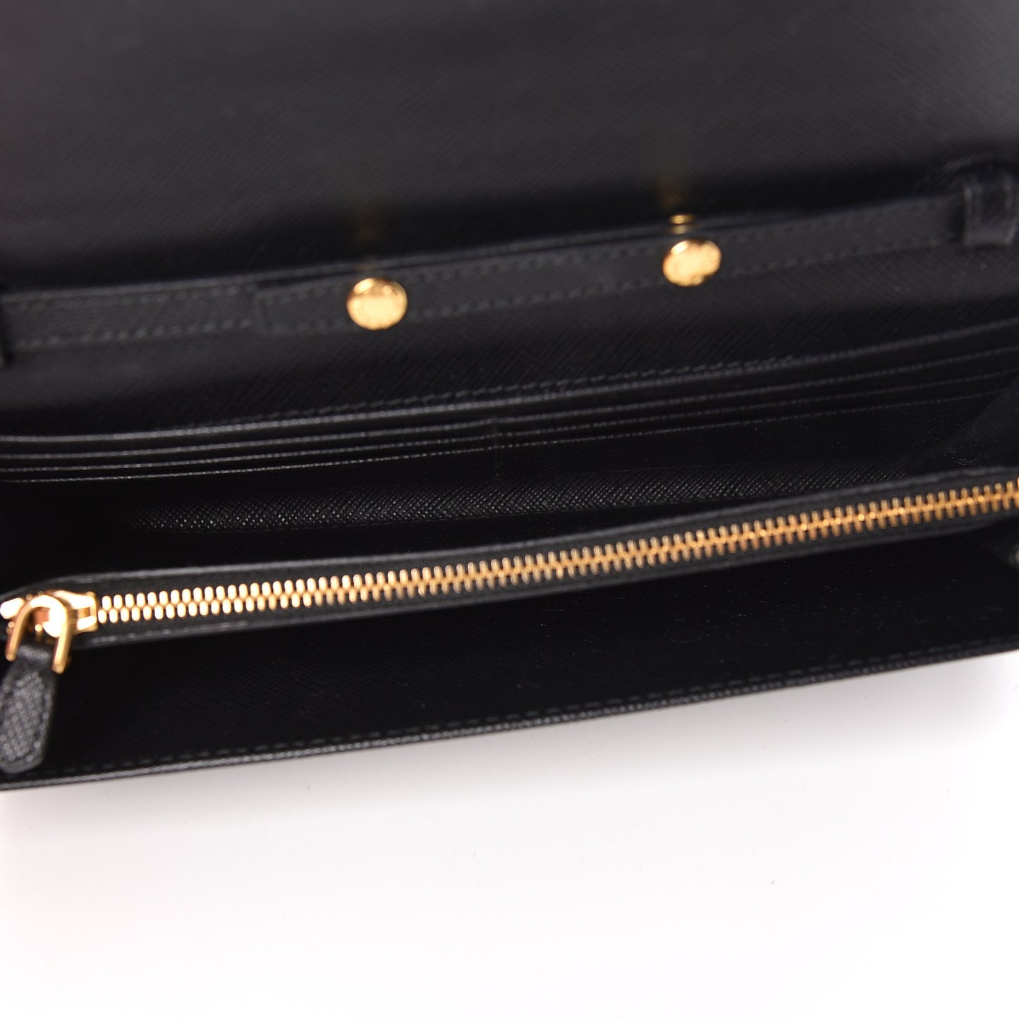 Saffiano Metal Oro Chain Wallet Black