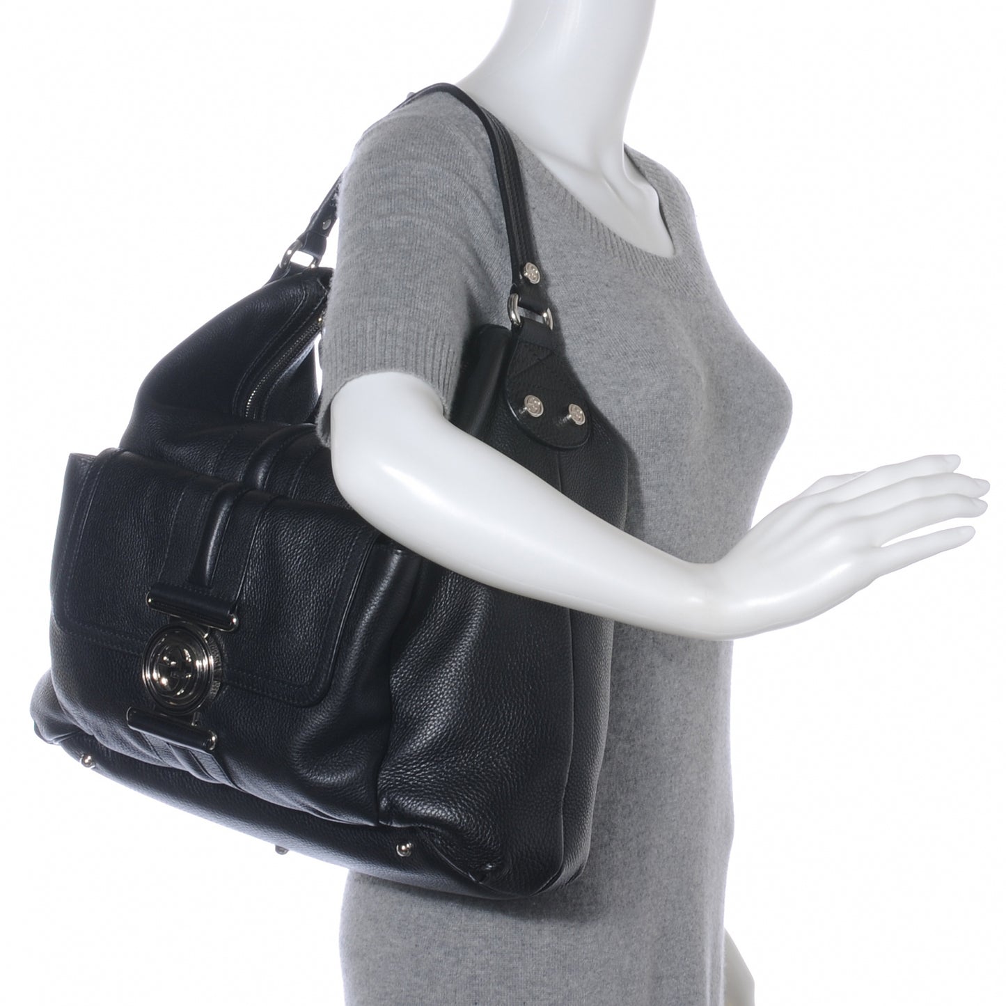 Pebbled Calfskin G Coin Medium Hobo Black