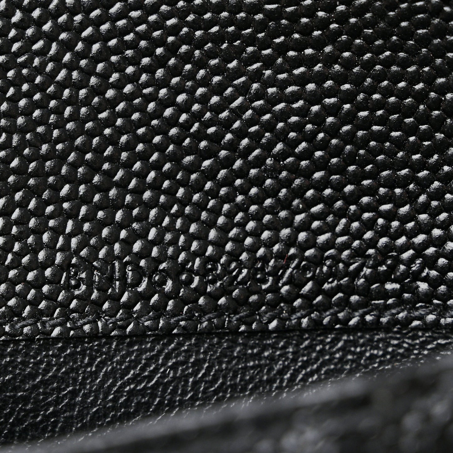 Grain De Poudre Matelasse Chevron Monogram Zipped Two-Part Wallet Black