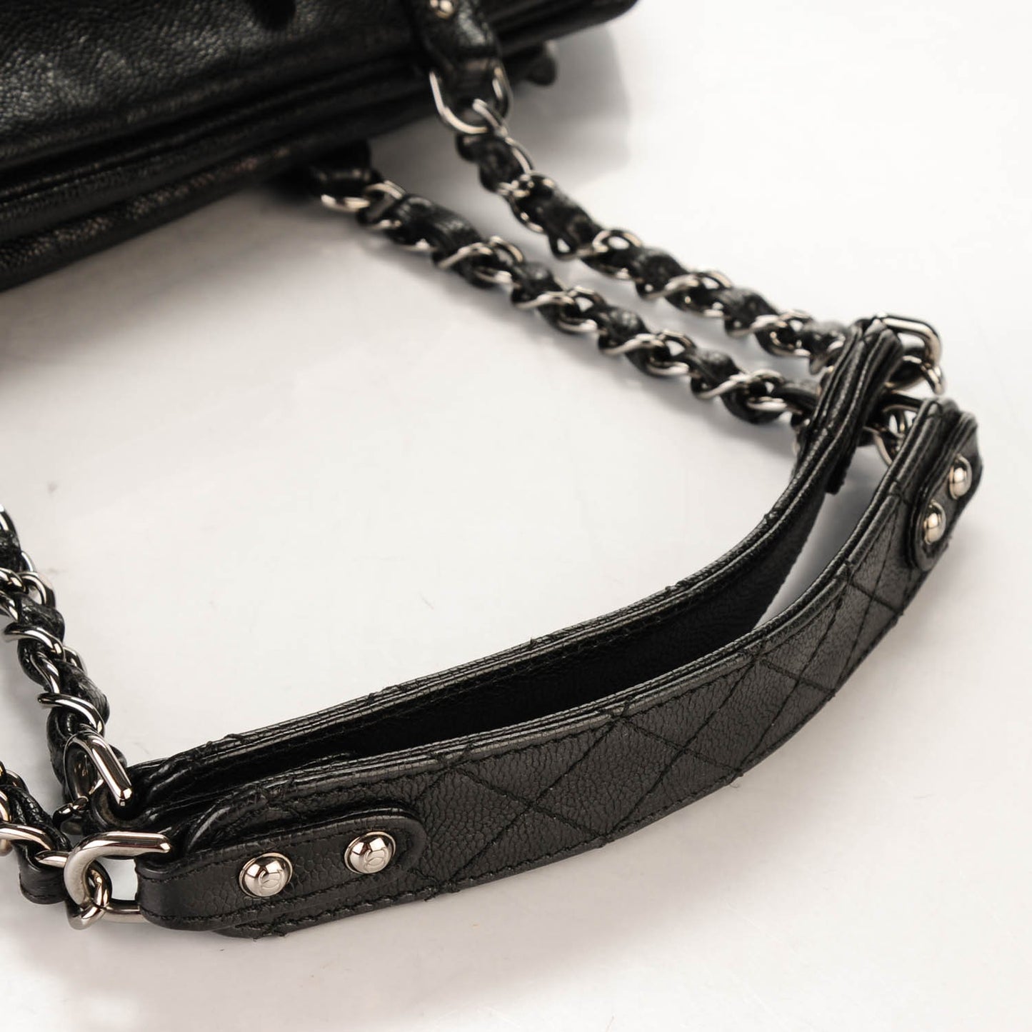 Glazed Caviar Pocket In The City Tote Black