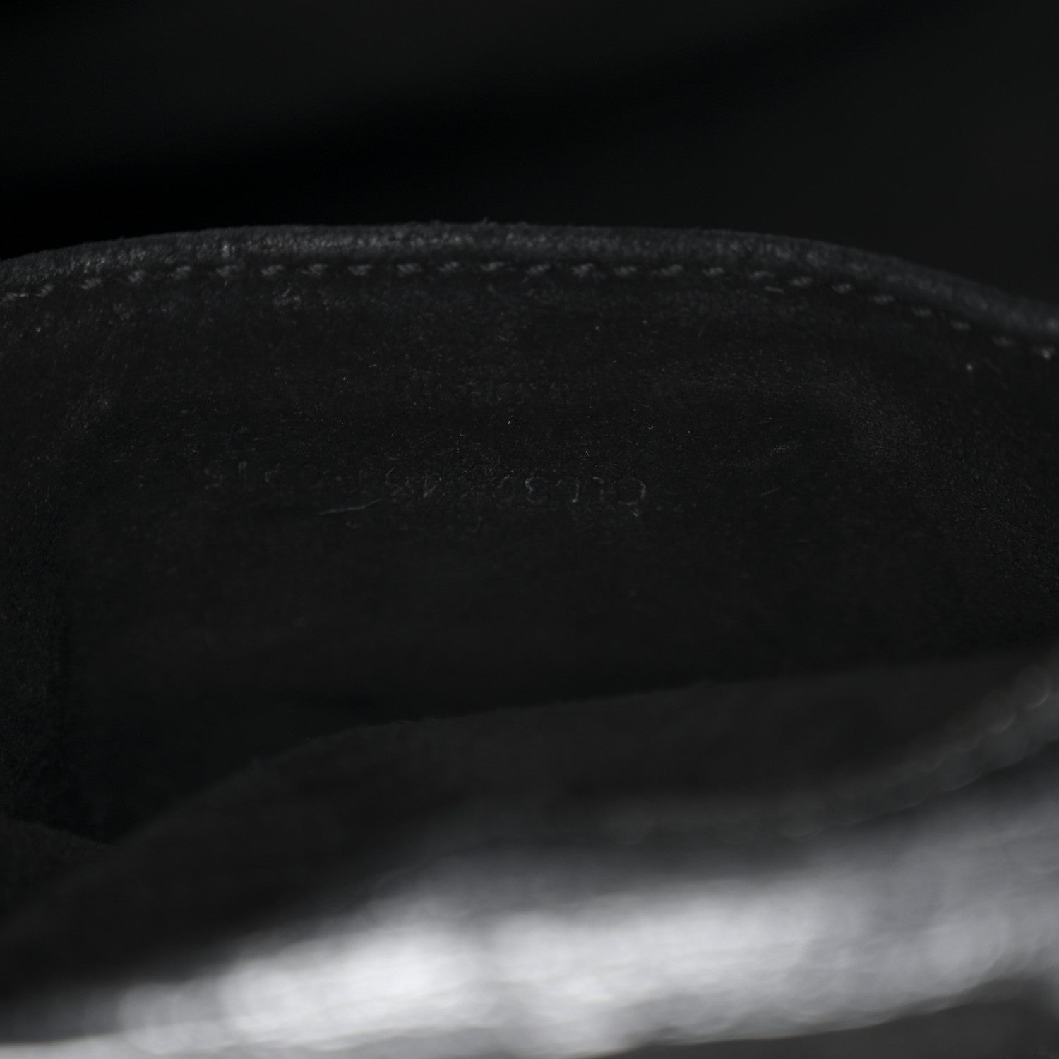 Saint Laurent Calfskin Crocodile Embossed Small Monogram Cabas Black 7 of 21