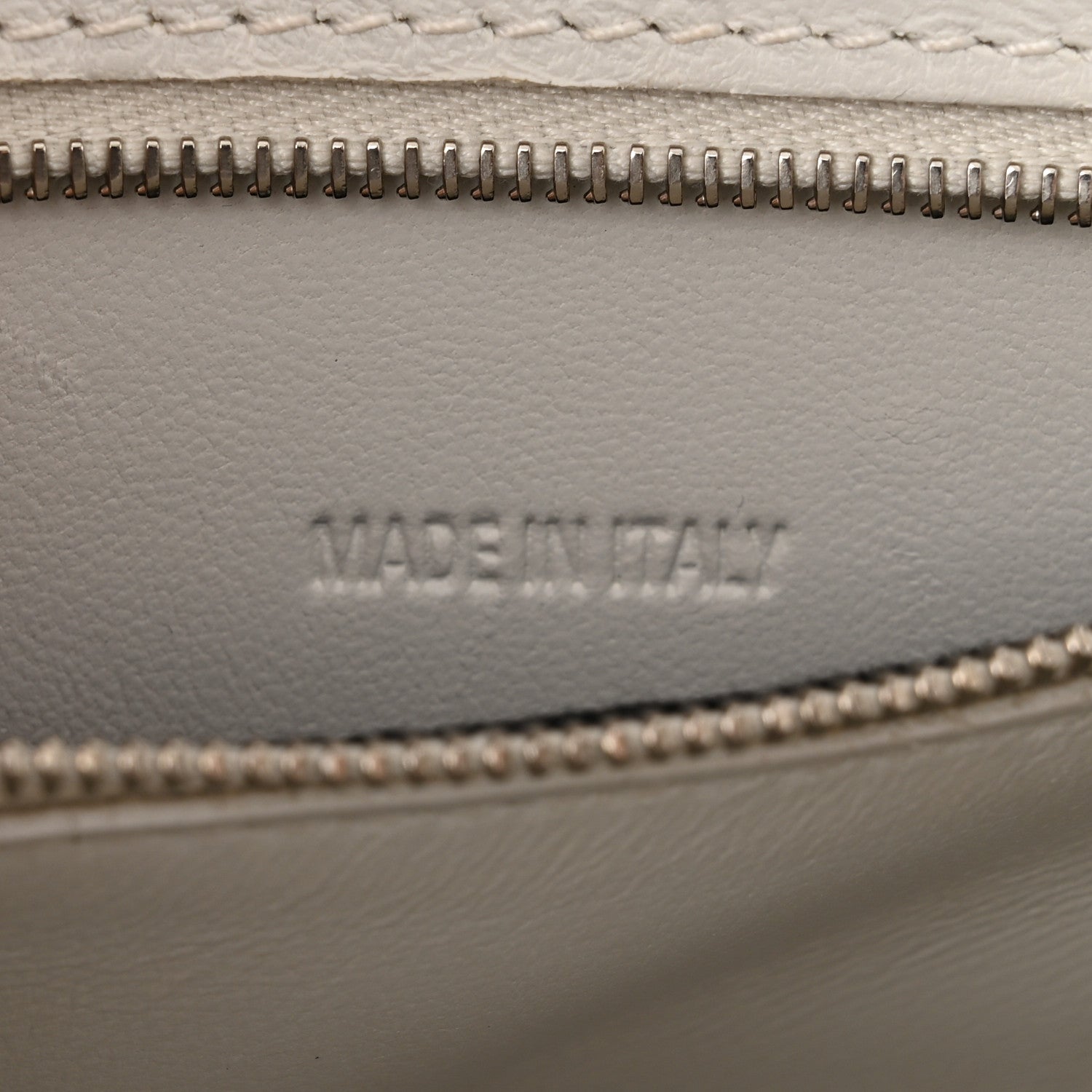 Balenciaga Shiny Box Calfskin Tonal B Small Hourglass Top Handle Bag White 7 of 18