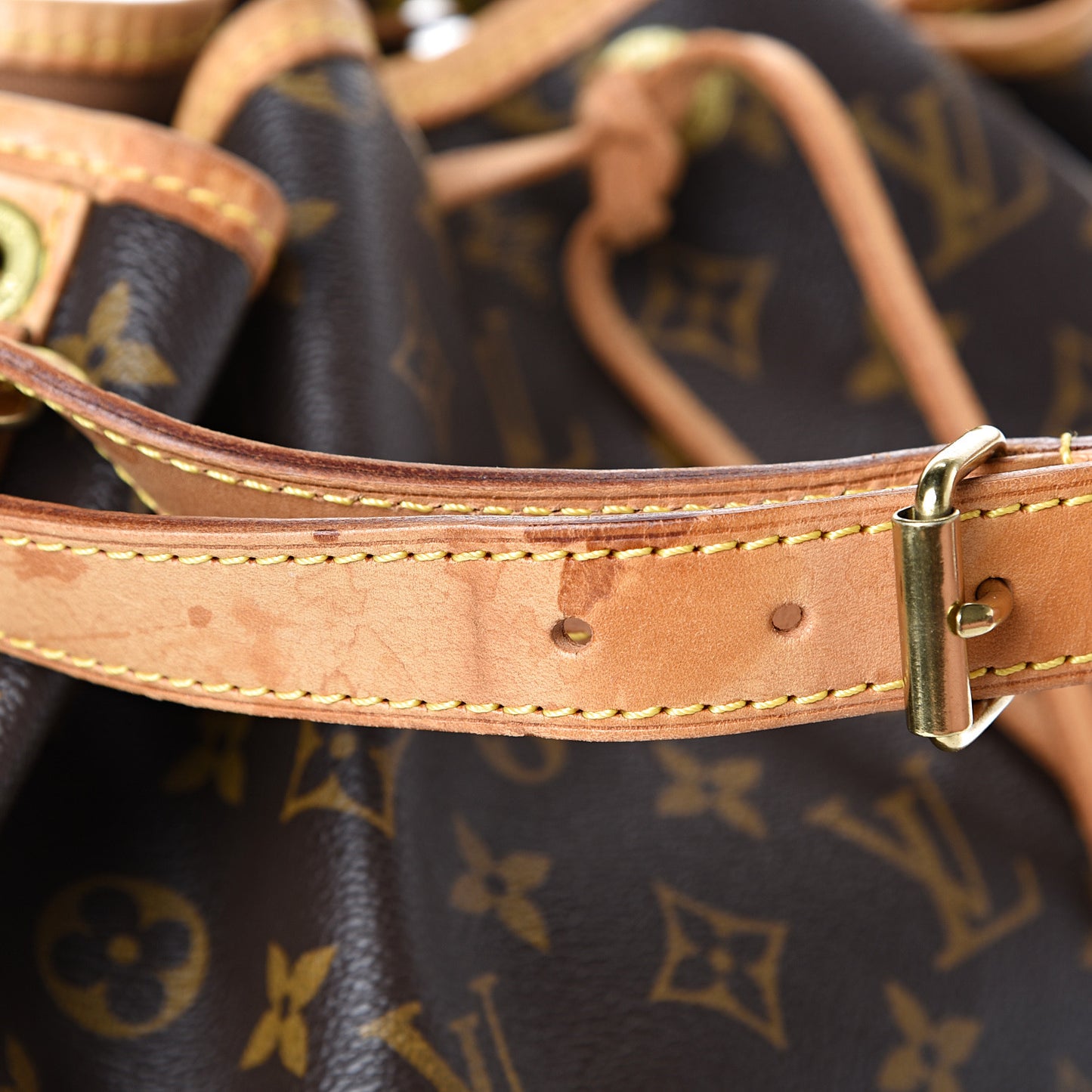 Monogram Noe