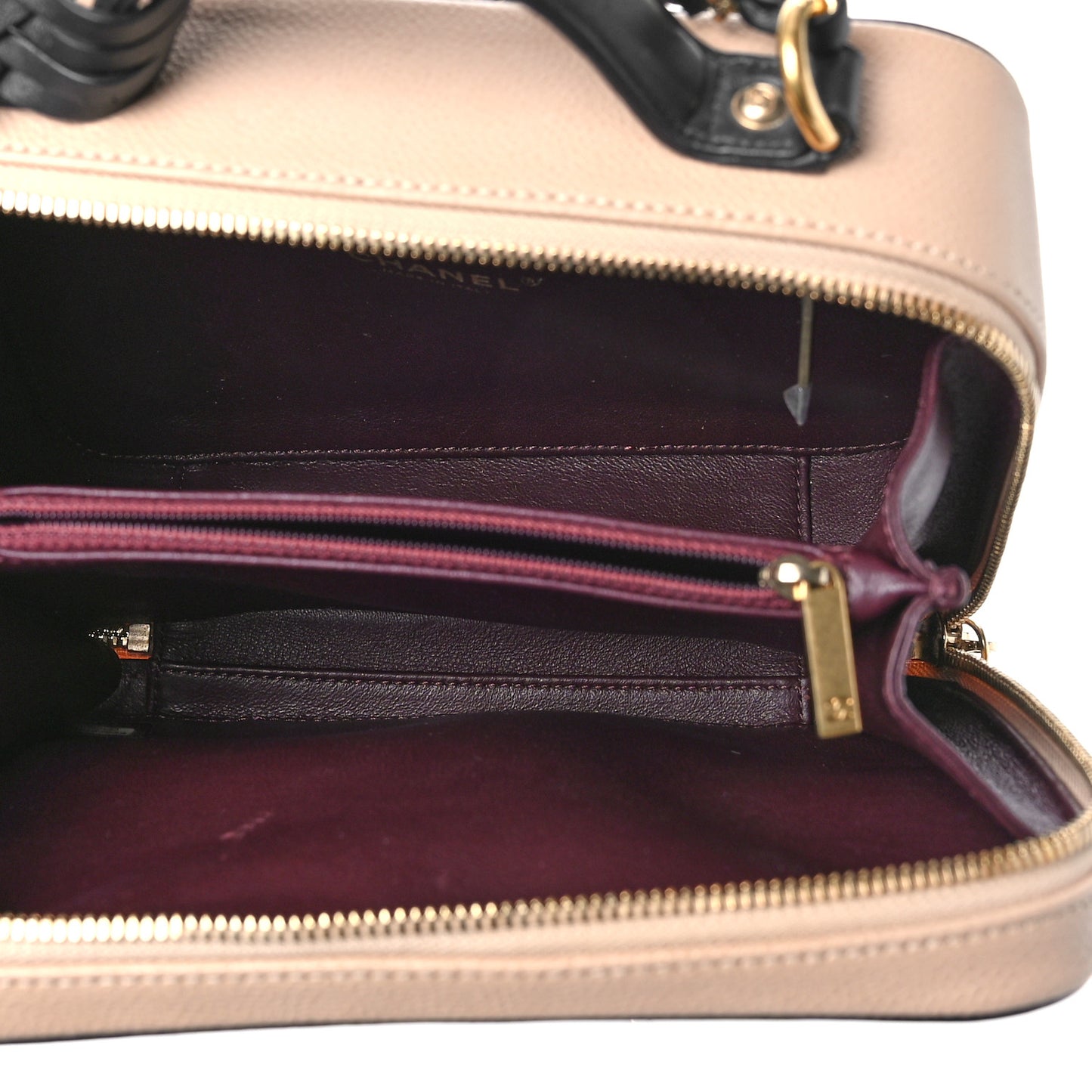 Caviar Quilted Medium CC Filigree Vanity Case Beige Black