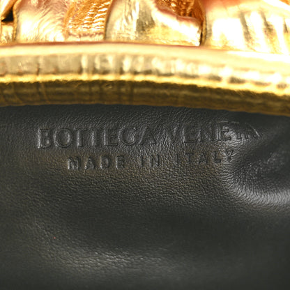 Bottega Veneta Metallic Bark Calfskin Embossed The Pouch Oversized Clutch Oro 6 of 10