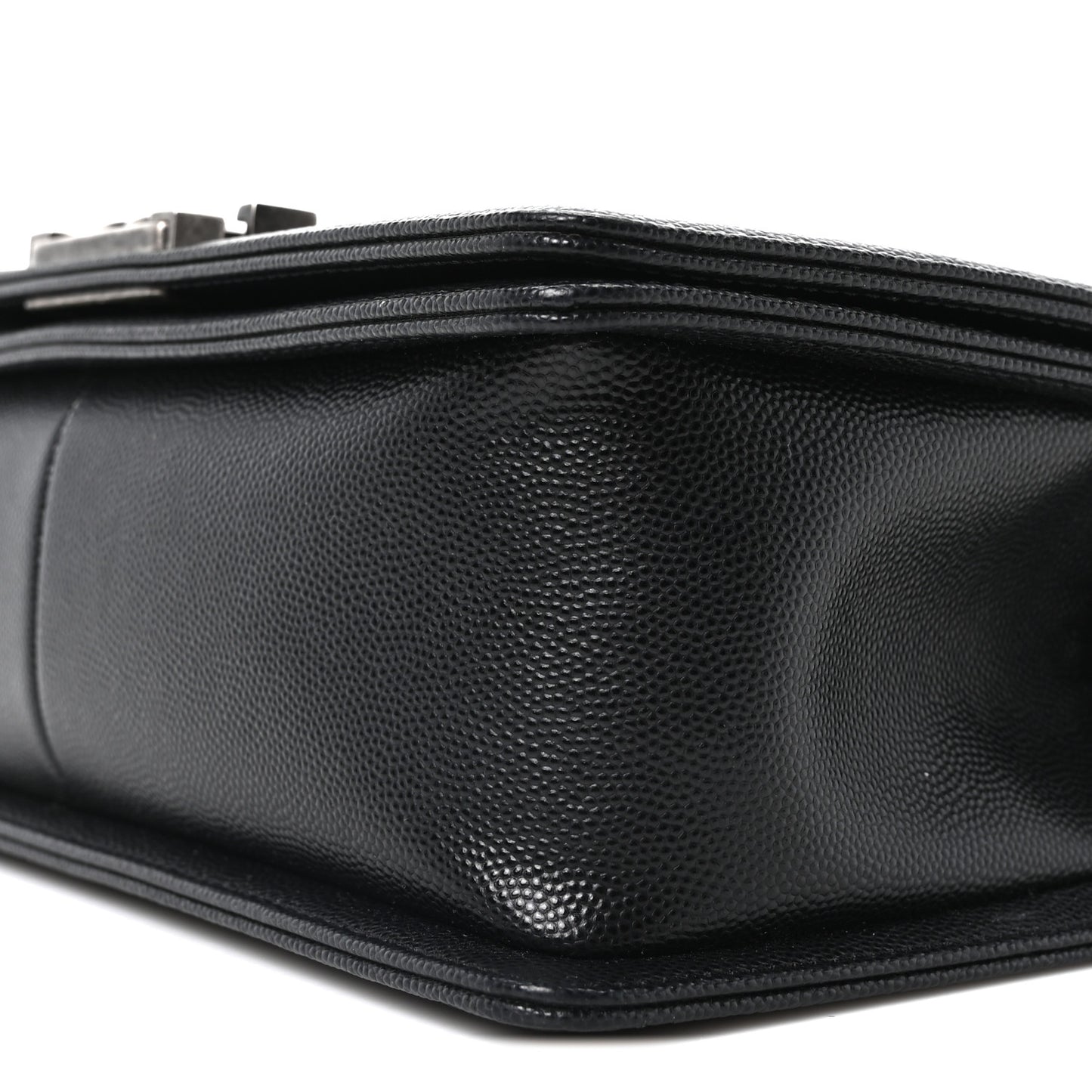 Caviar Quilted Medium Boy Flap Black