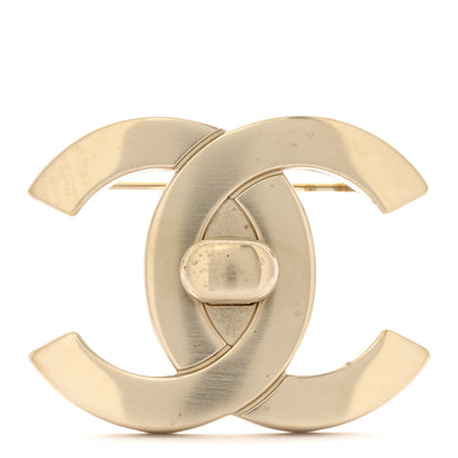Chanel CC Turnlock Brooch Gold 1 of 4