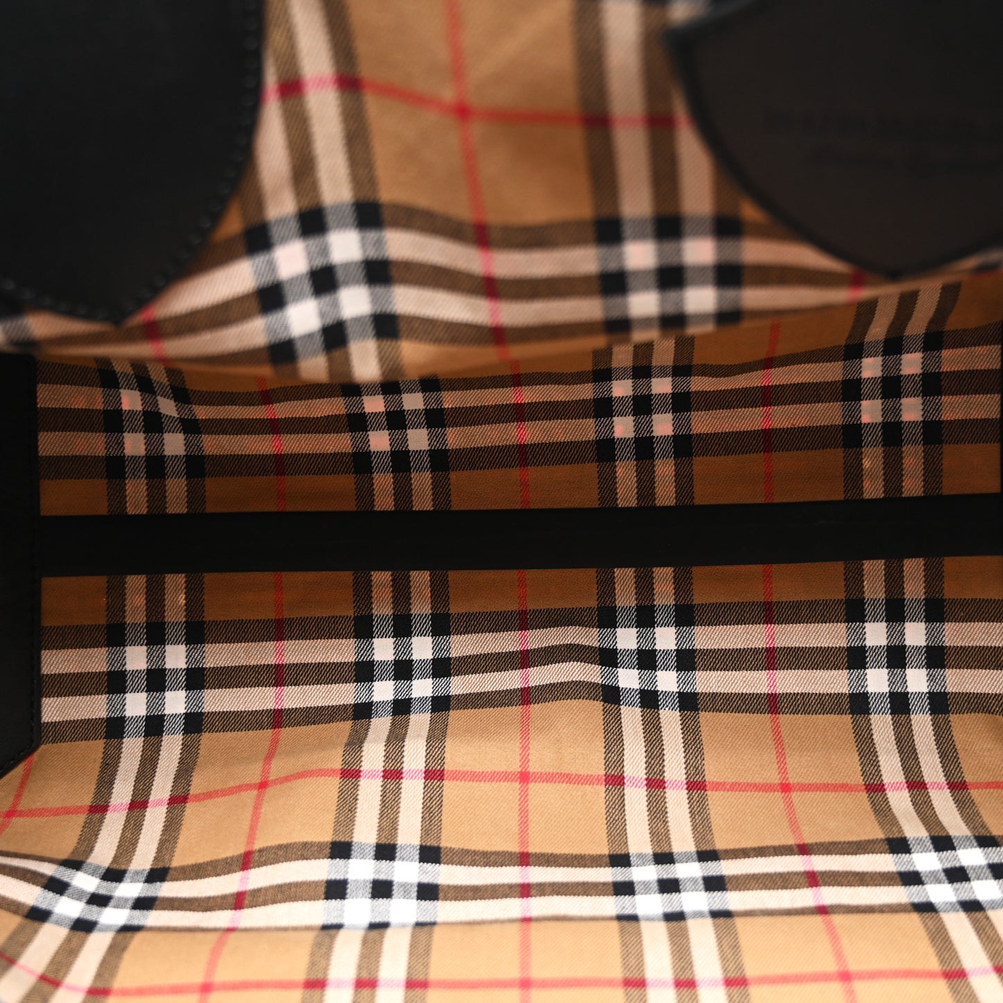 Vintage Check Medium The Giant Reversible Tote Antique Yellow Bright Red