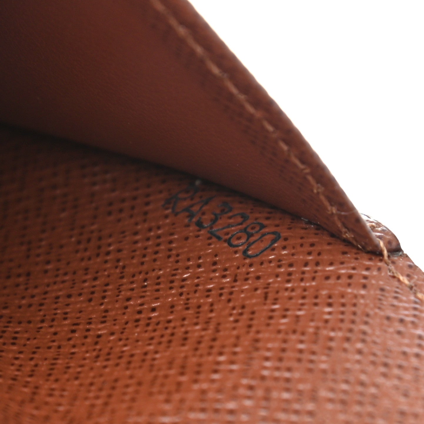 Louis Vuitton Monogram Large Ring Agenda Cover 7 of 8