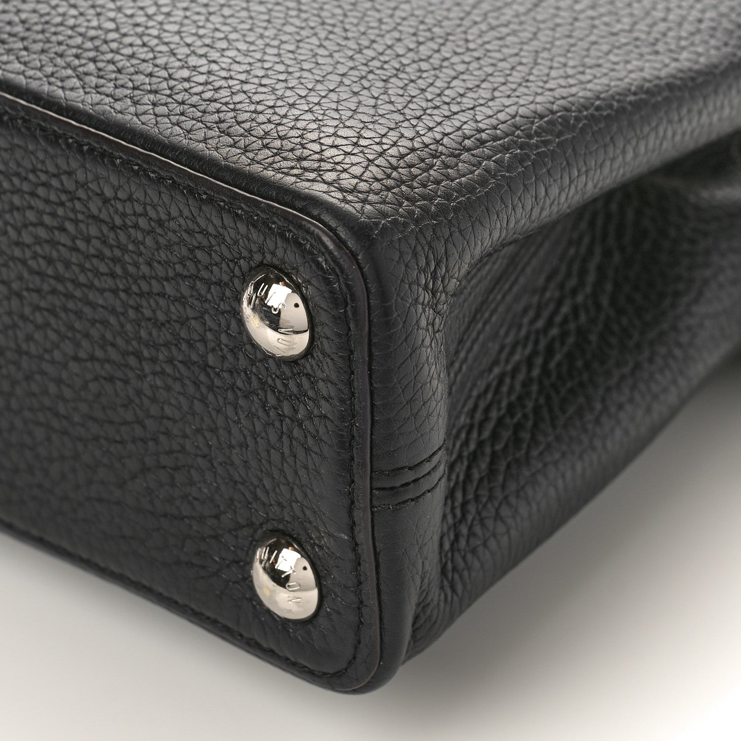 Louis Vuitton Taurillon Snakeskin Capucines BB Black 8 of 8