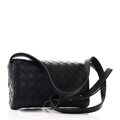 Bottega Veneta Nappa Intrecciato Andiamo Shoulder Bag Space 2 of 9