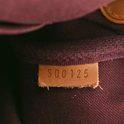Louis Vuitton Monogram Favorite MM 7 of 12