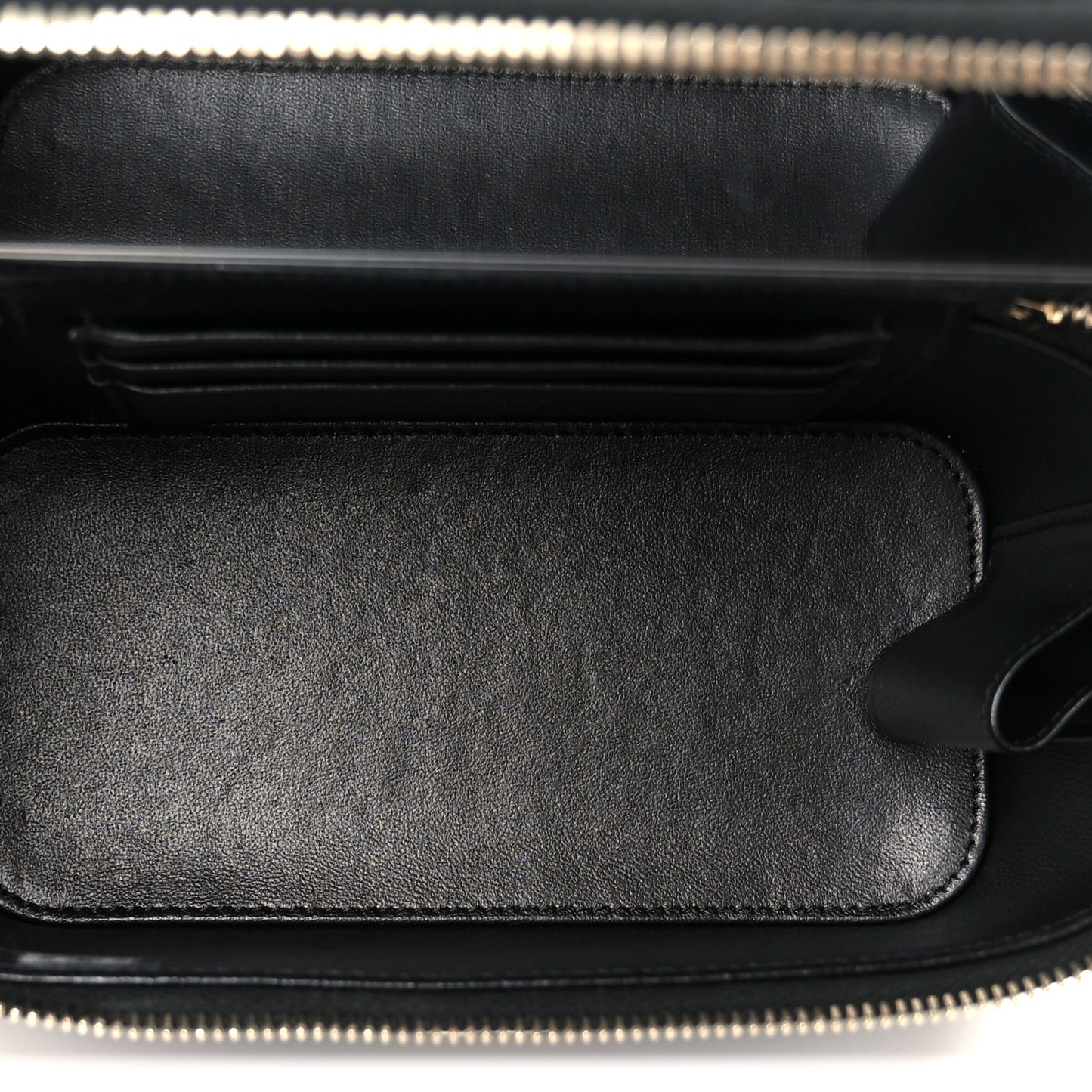 Lambskin Quilted Small Top Handle Vanity Case With Chain Black