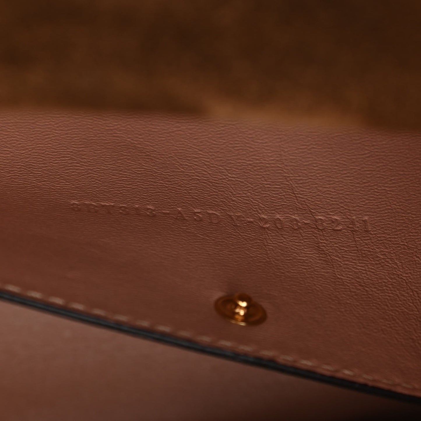 Vitello Grace Matte F is Fendi Kan U Shoulder Bag Nuvola