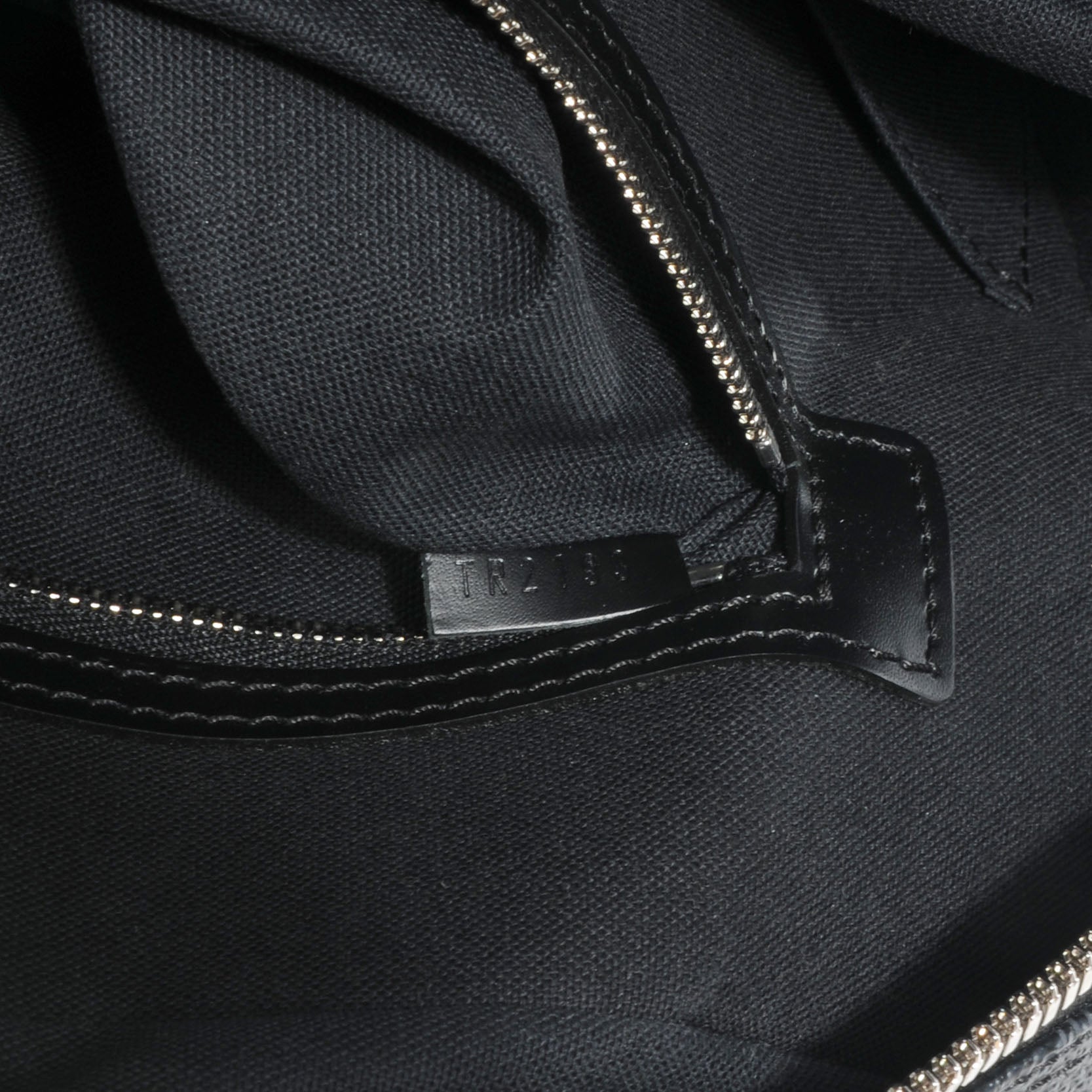 Louis Vuitton Damier Graphite Porte-Documents Voyage GM 13 of 16