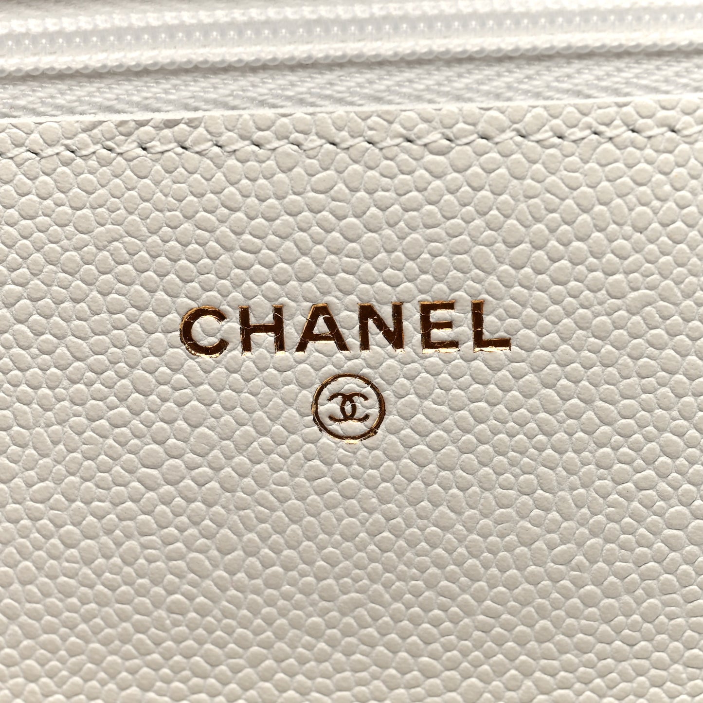 Caviar Quilted Wallet On Chain WOC White