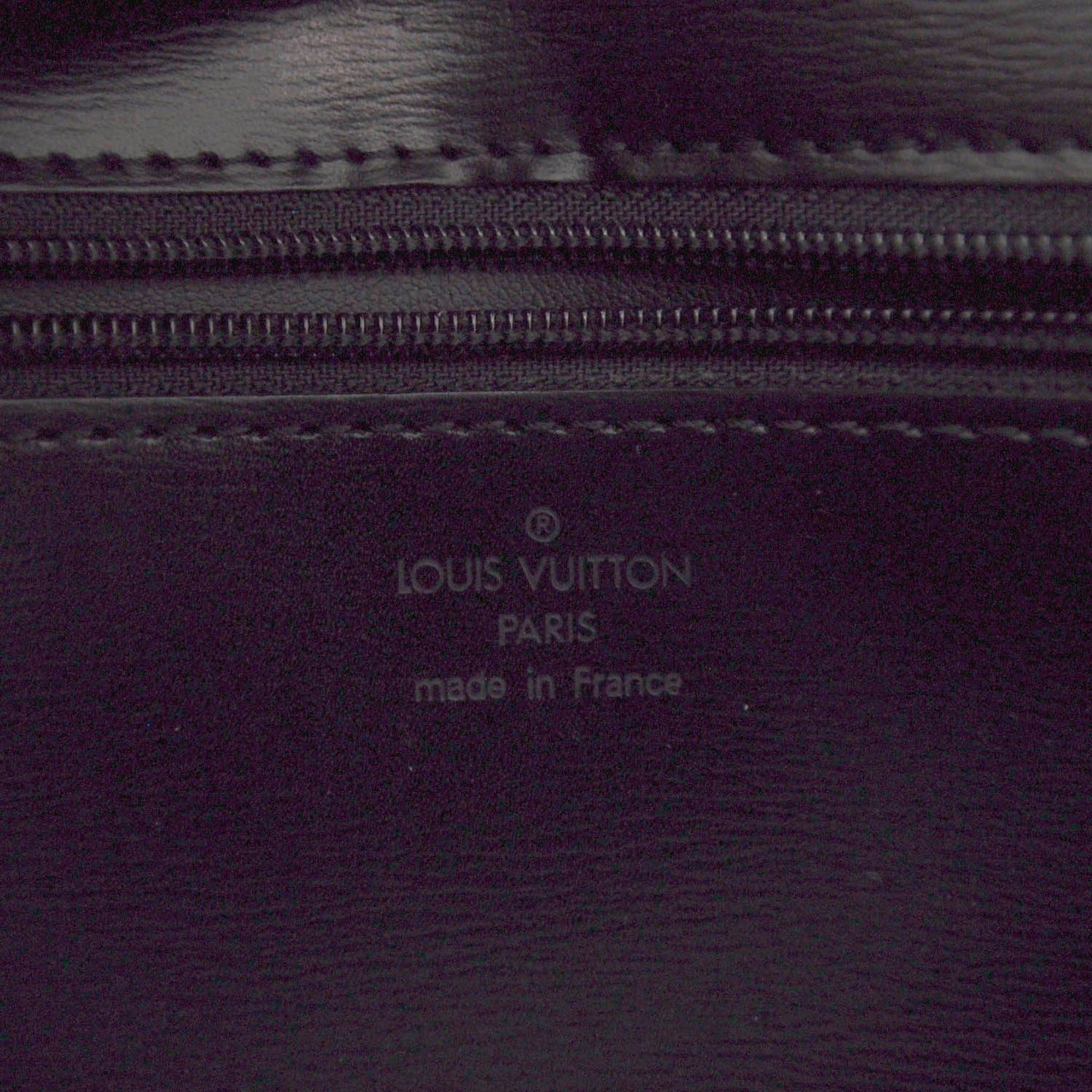 Epi Pochette Arche Black