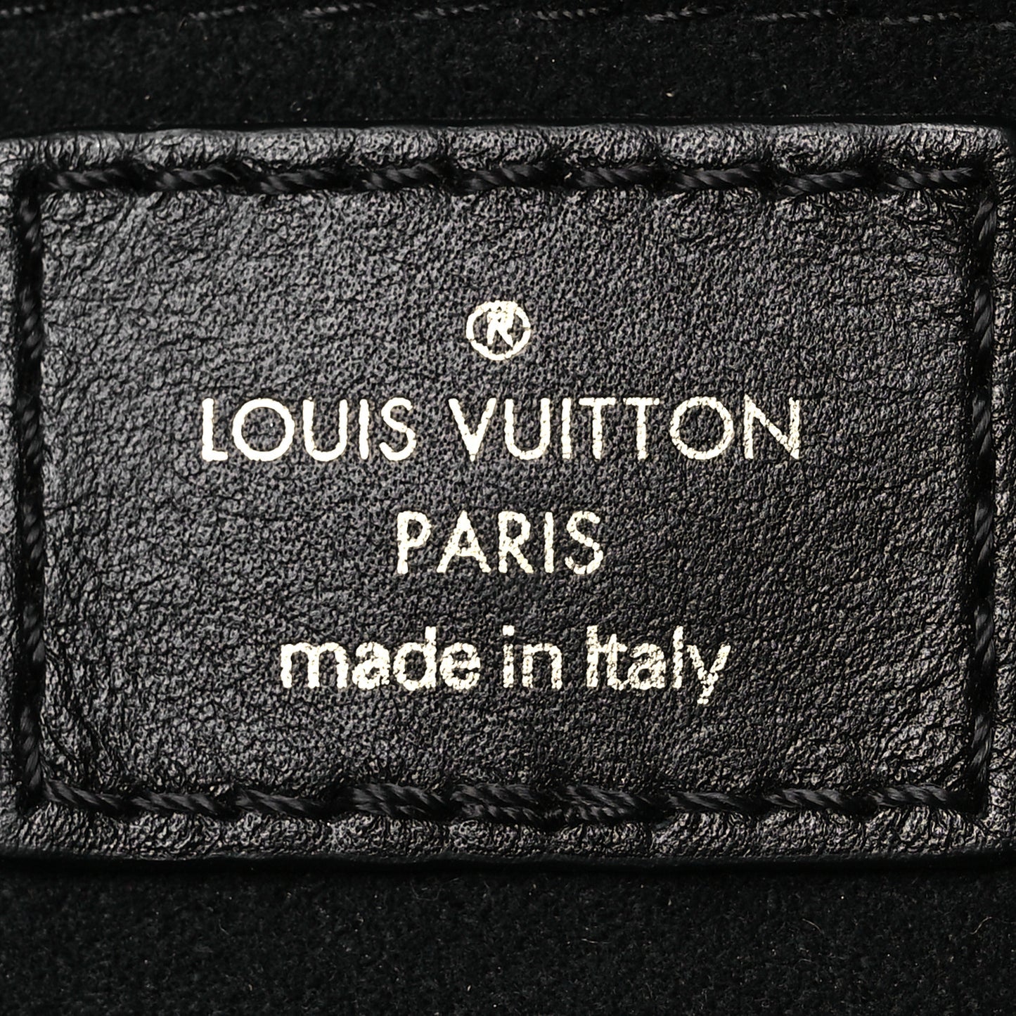 Calfskin New Wave Chain MM Black