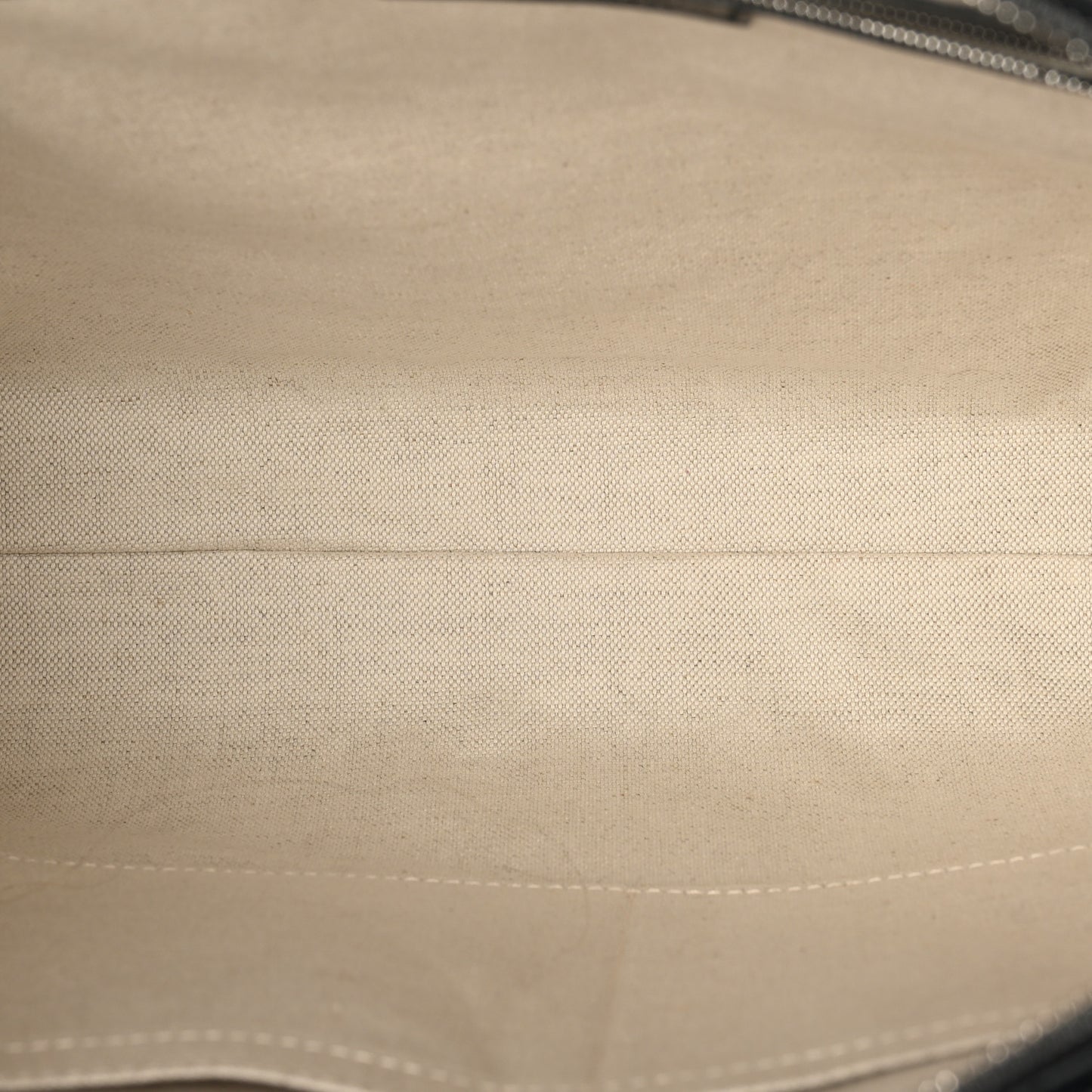Calfskin Intrecciato Zipped Tote Black