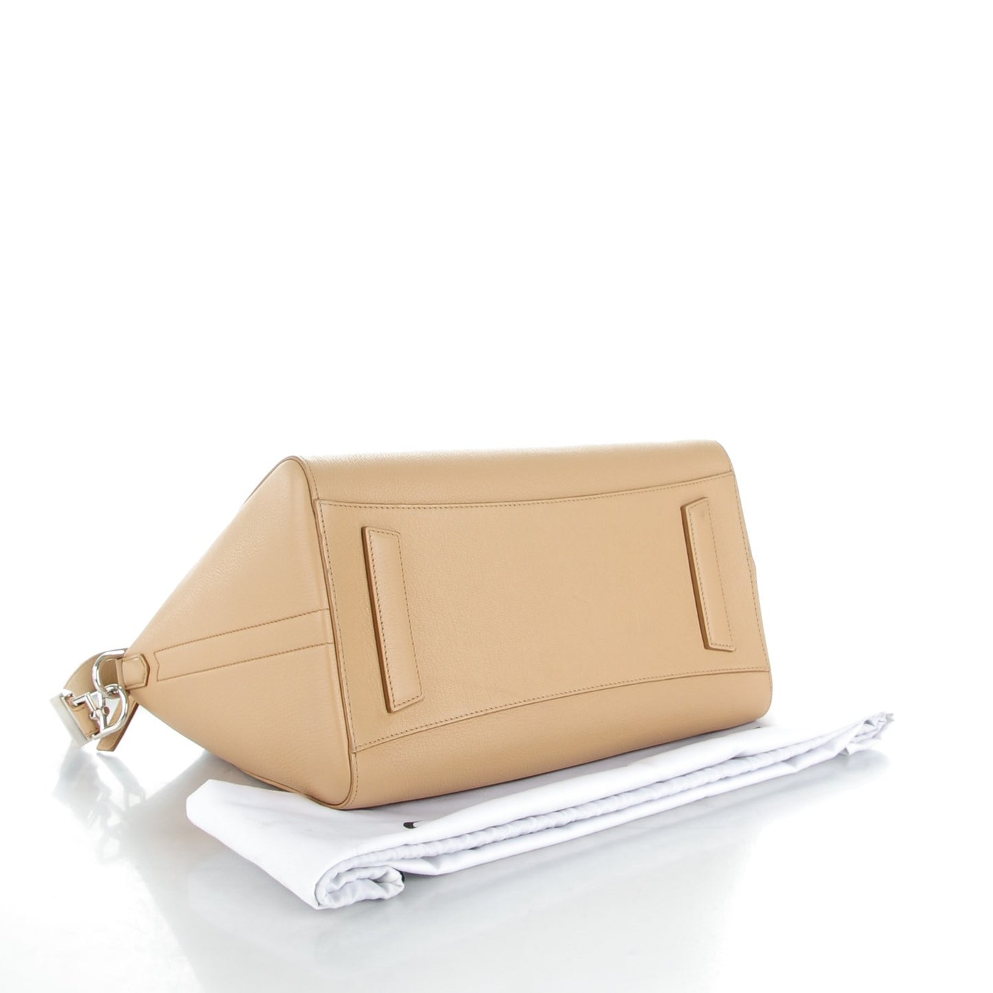Sugar Goatskin Medium Antigona Nude