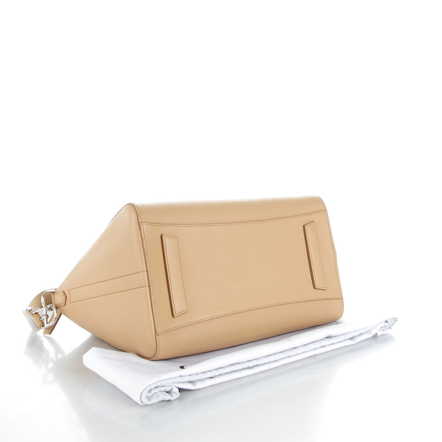 Givenchy Sugar Goatskin Medium Antigona Nude 4 of 7