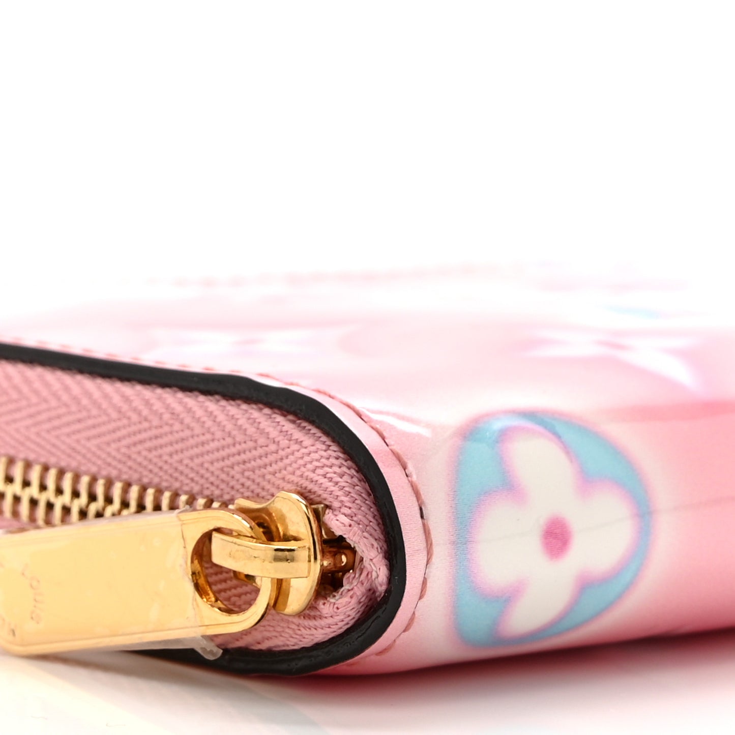 Vernis Valentine Zippy Coin Purse Light Pink Neon