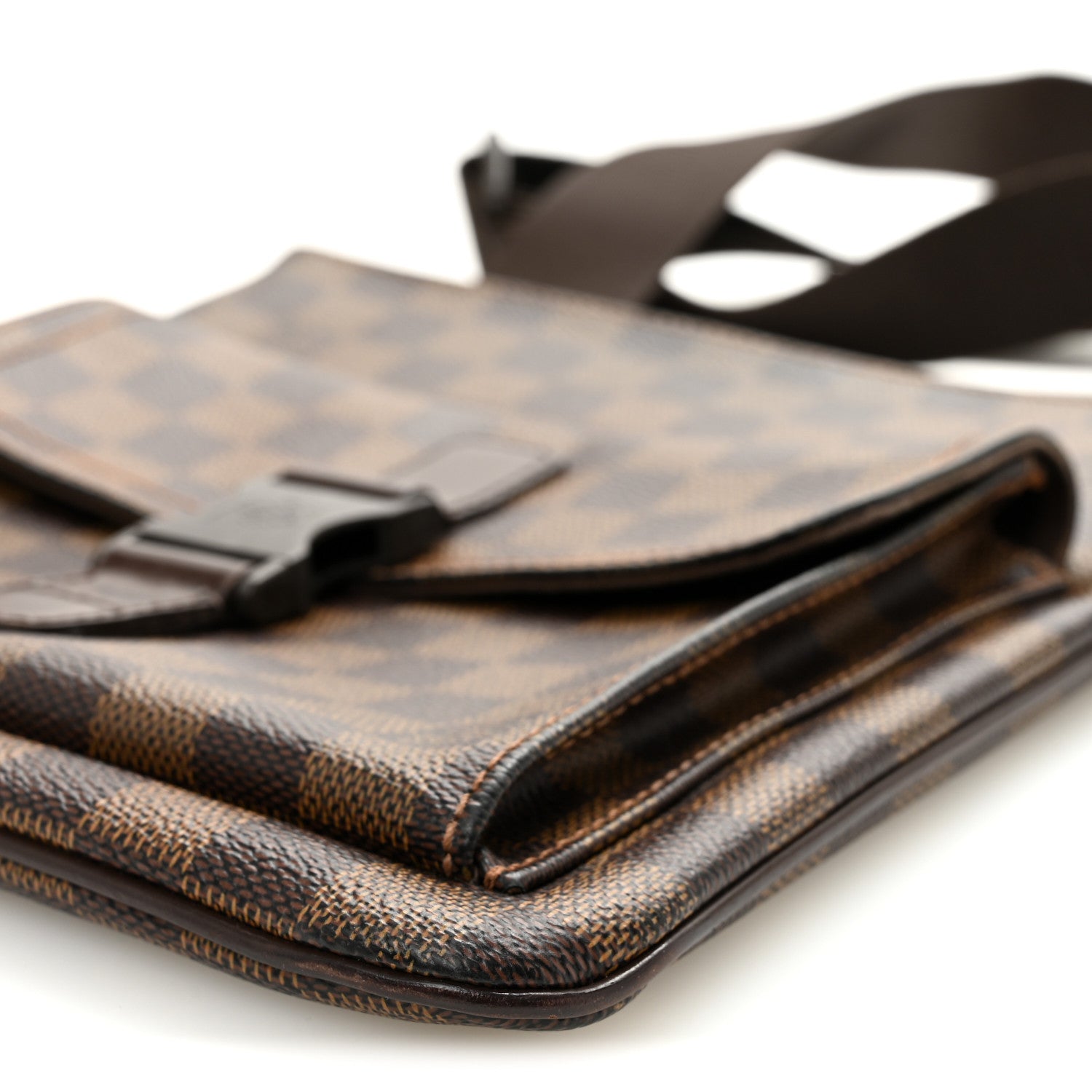 Louis Vuitton Damier Ebene Pochette Melville 9 of 10