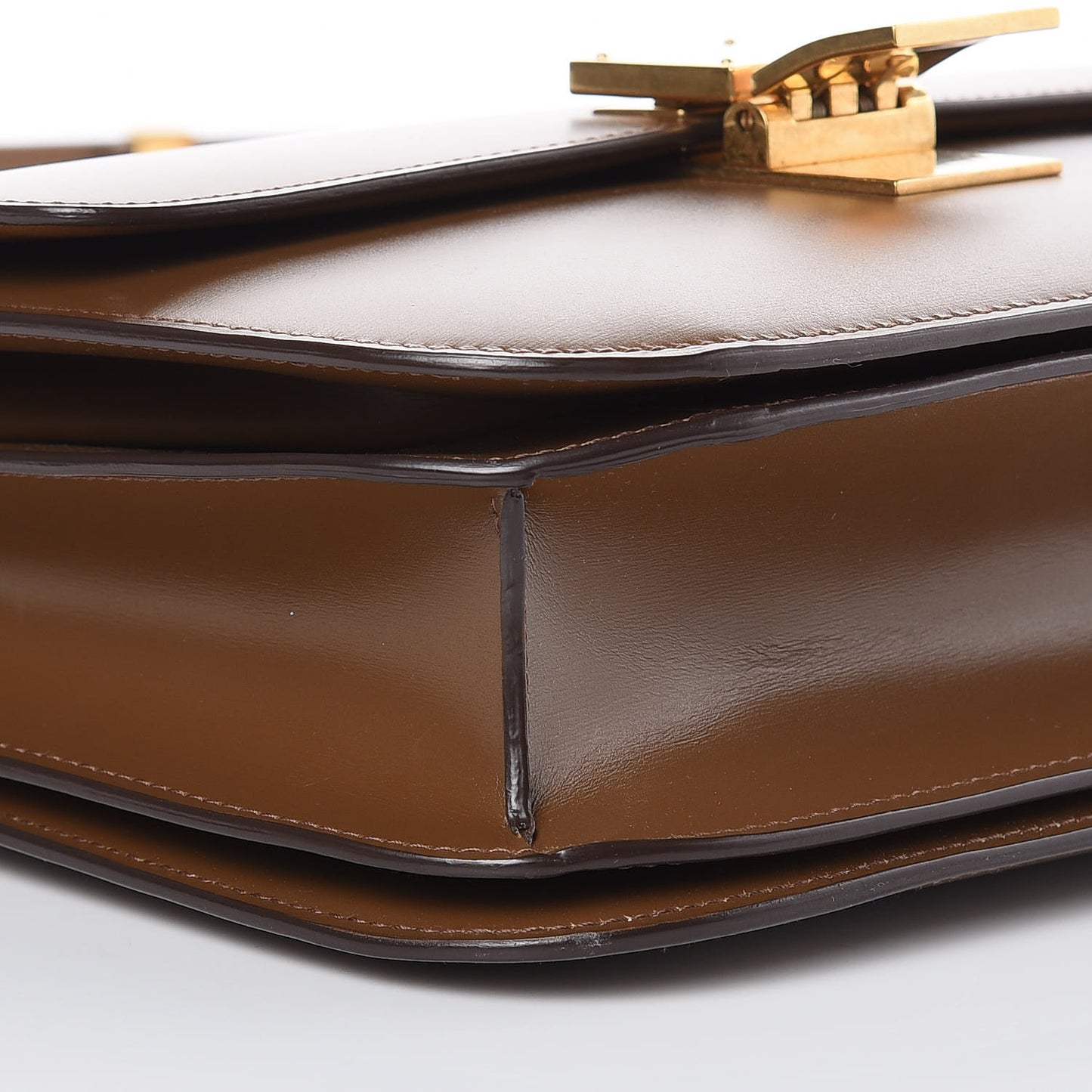 Box Calfskin Medium Classic Box Flap Bag Camel