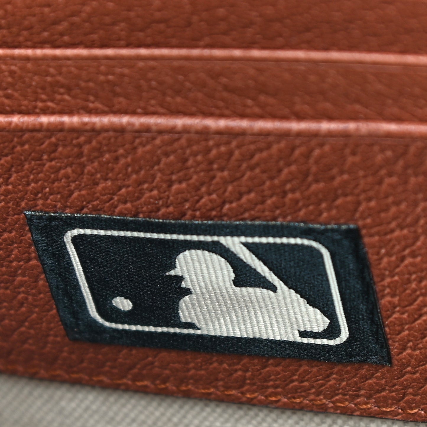 X MLB GG Monogram NY Yankees Zip Wristlet Pouch Beige Ruggine Ivory