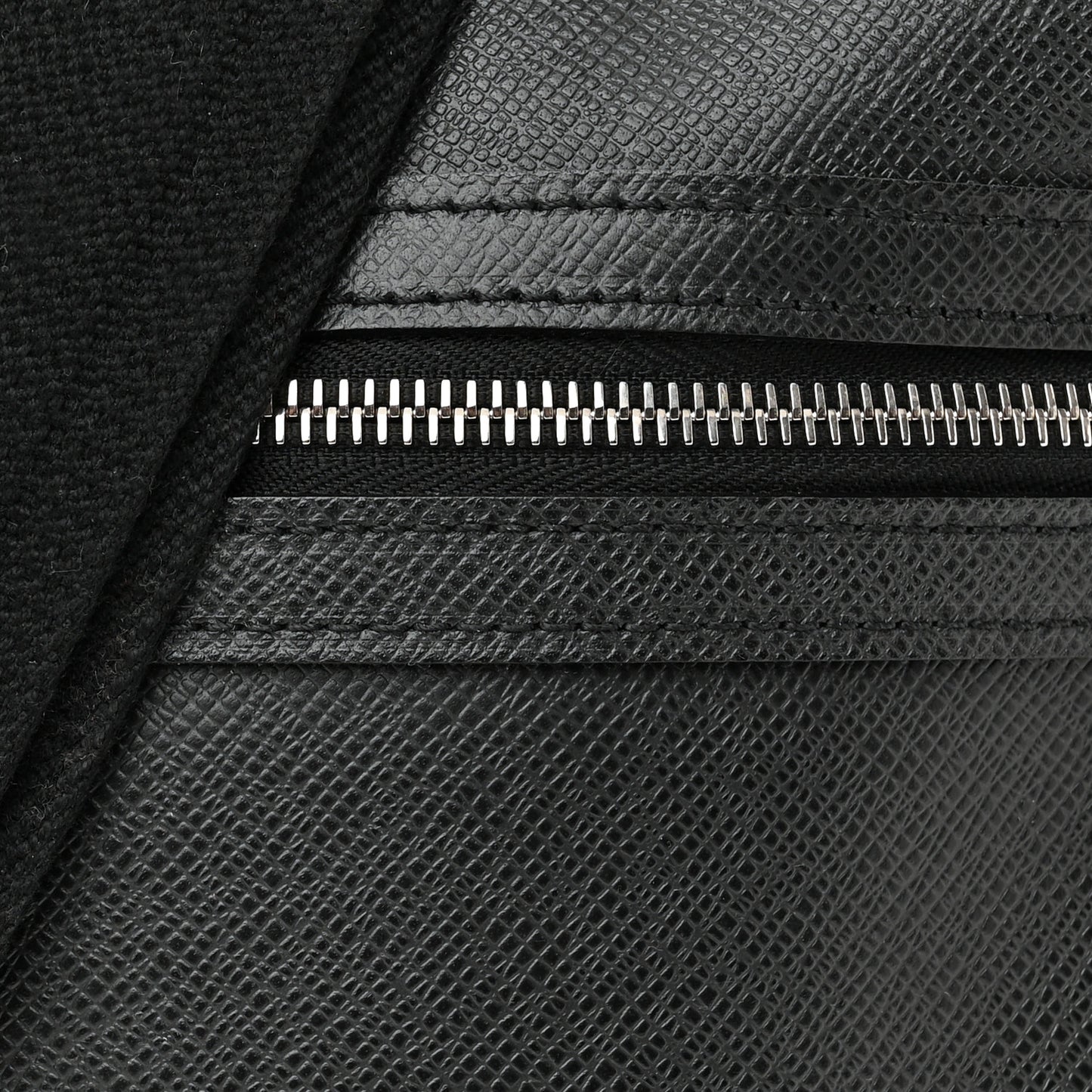 Taiga Dimitri Ardoise