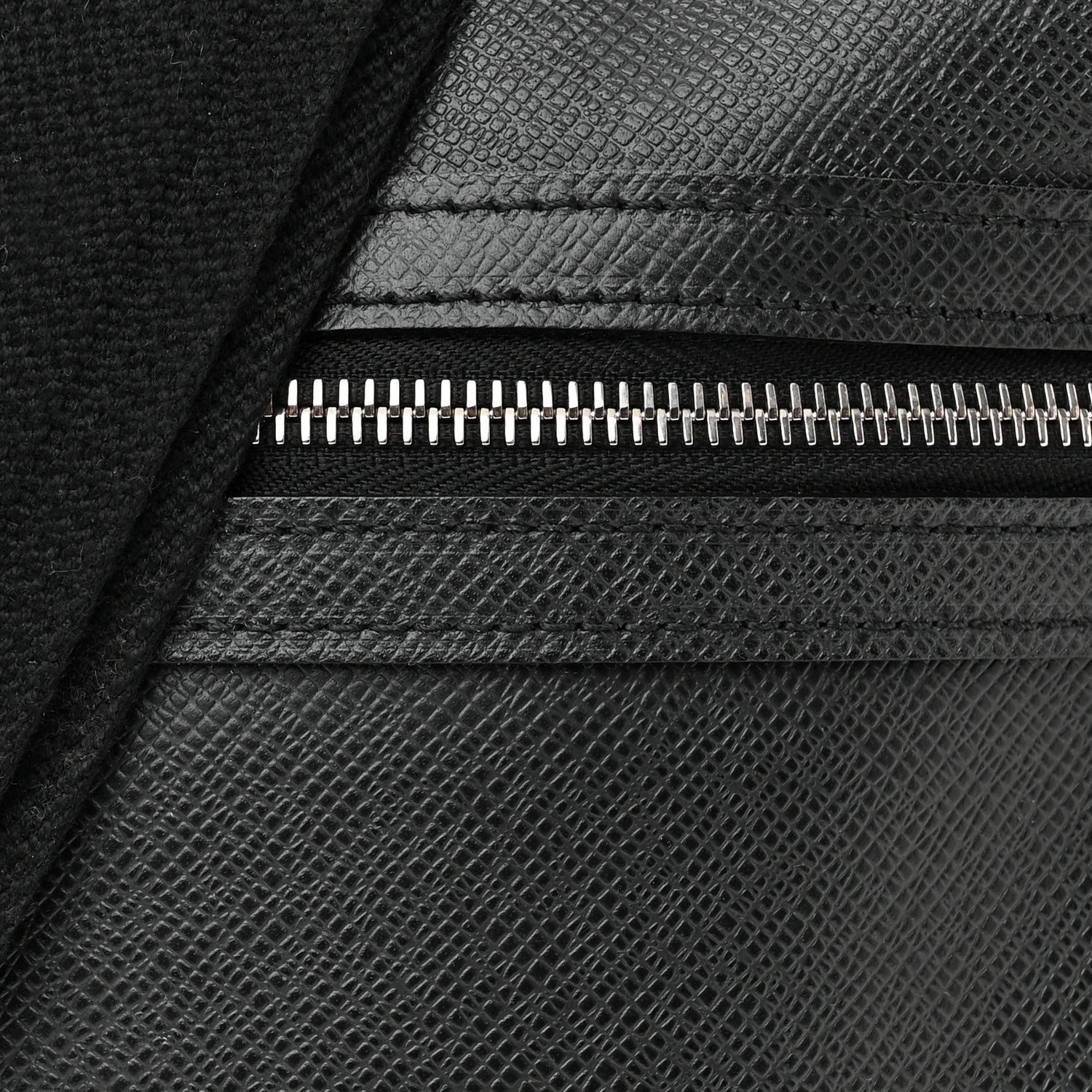 Louis Vuitton Taiga Dimitri Ardoise 7 of 10