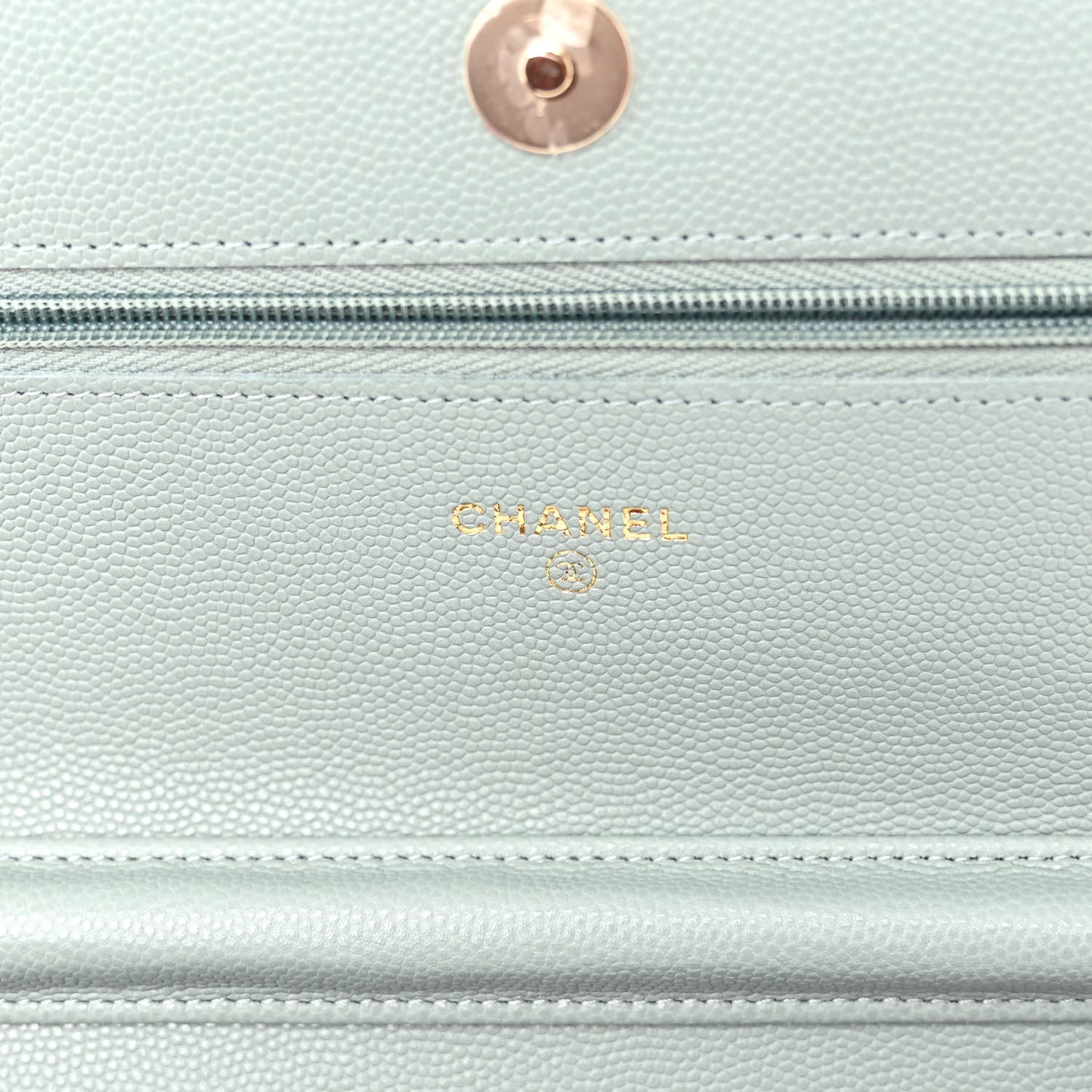 Caviar Quilted Wallet On Chain WOC Light Gray