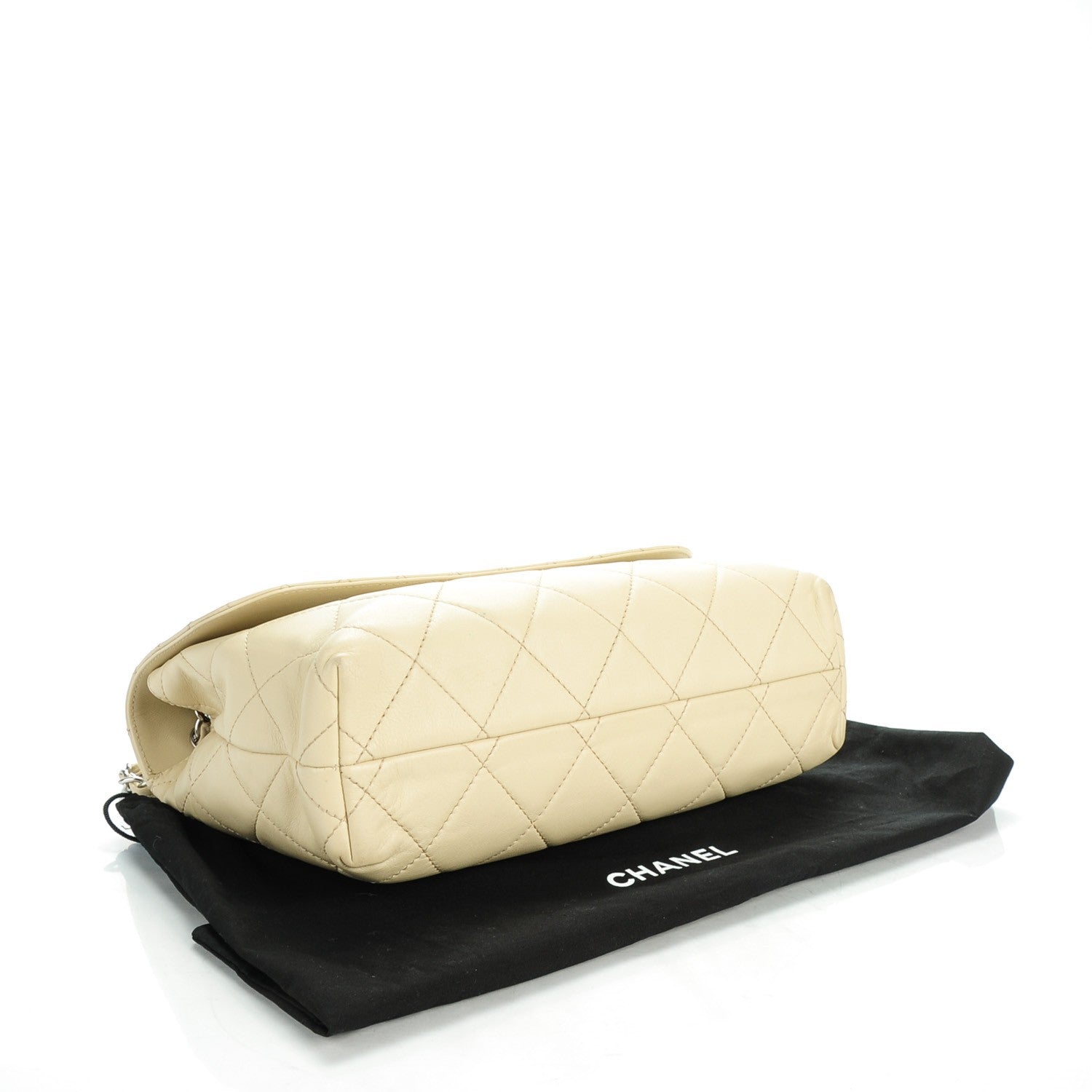 Chanel Calfskin Quilted In the Business Flap Bag Beige Clair 4 of 8
