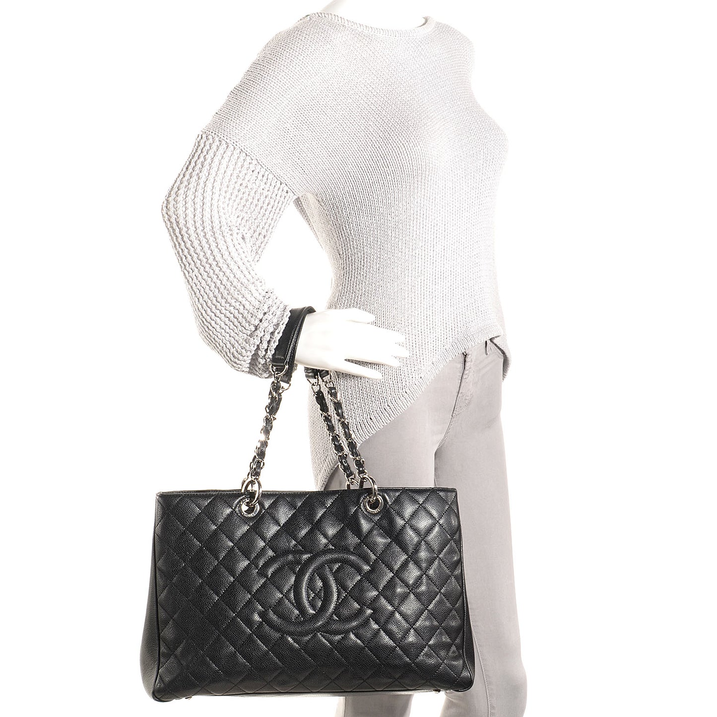 Caviar XL Grand Shopping Tote Black