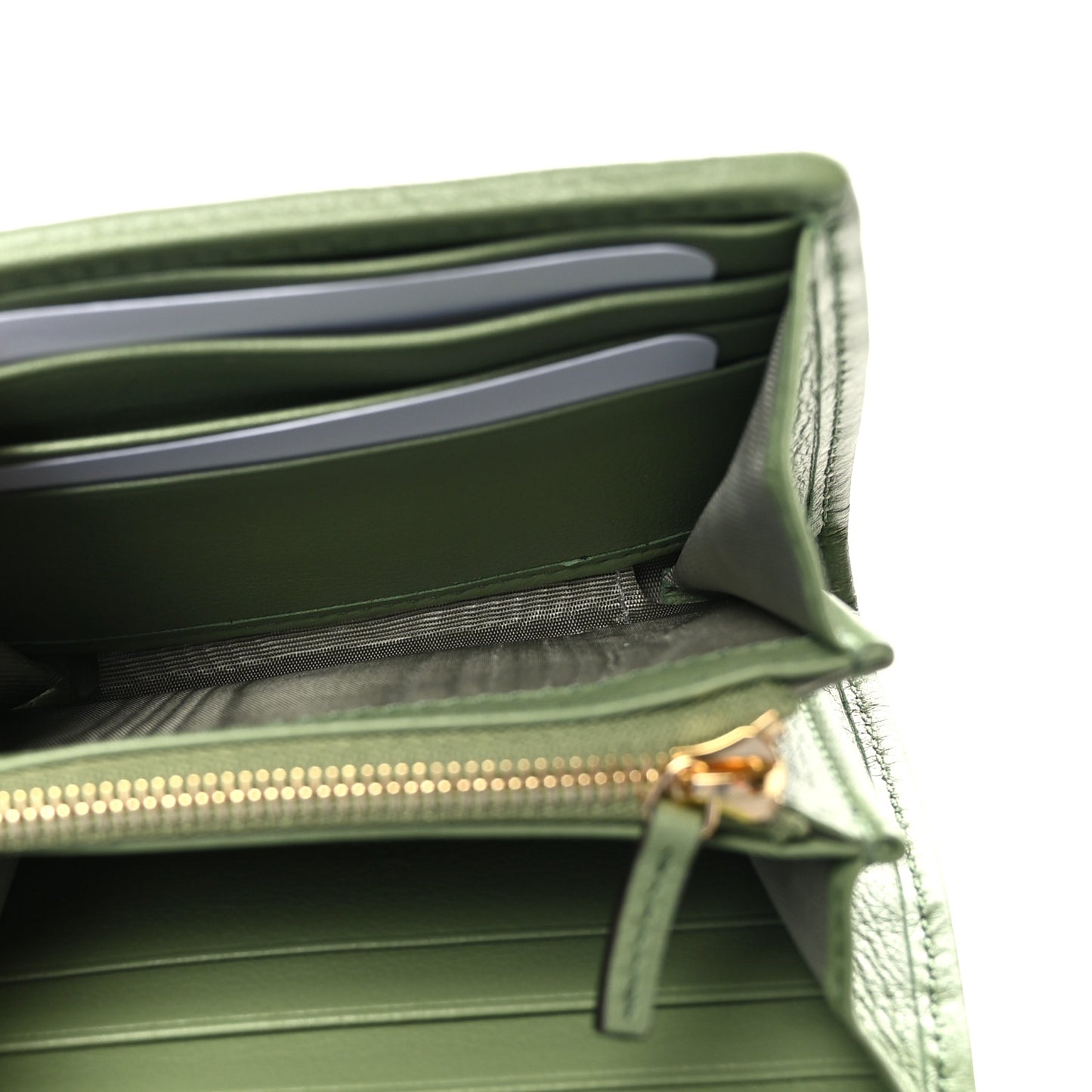 Roxy Calfskin Medium Blondie Chain Wallet Salamander Green