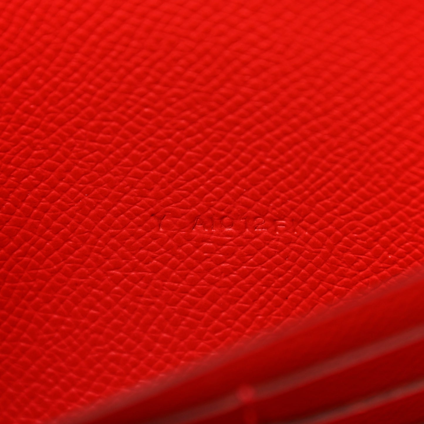 Epsom Enamel Constance Wallet To Go Rouge De Coeur Rubis