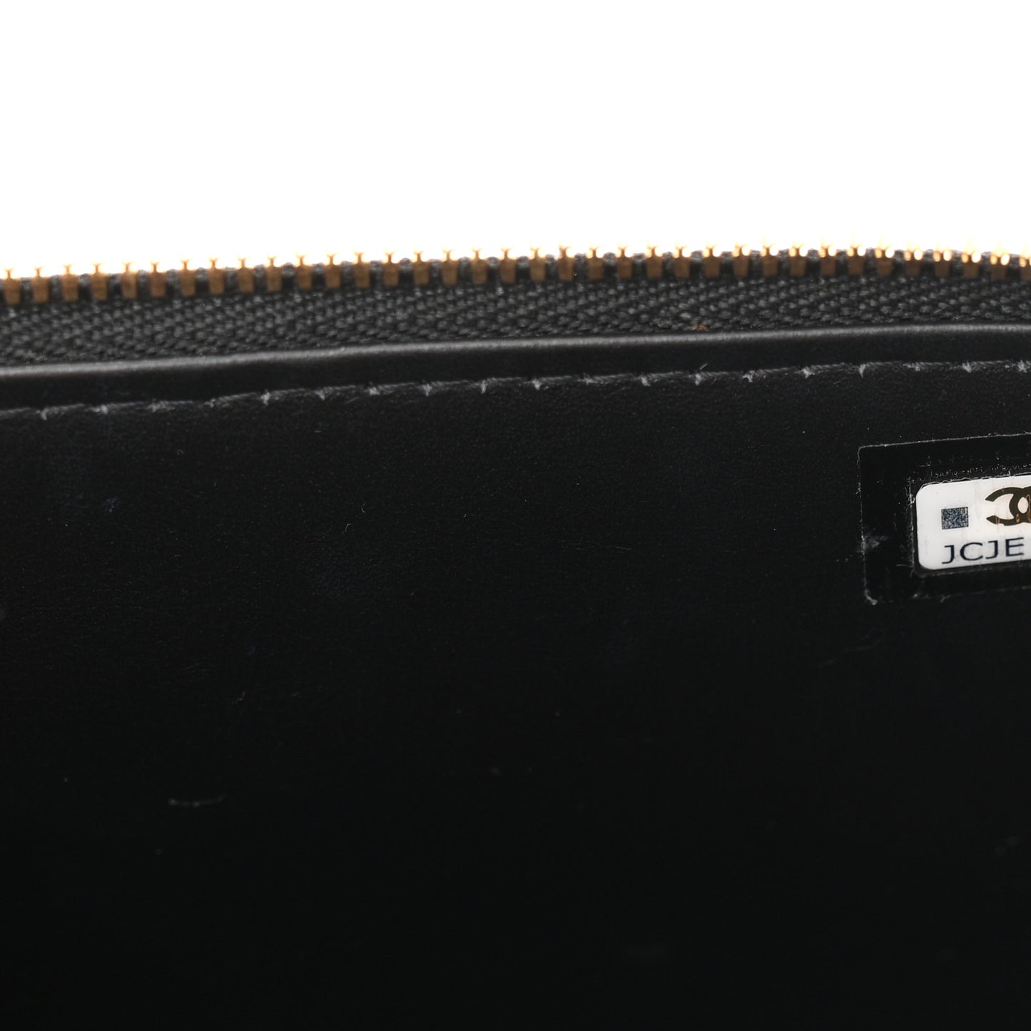 Patent Enamel Quilted Small Coco Hearts Vanity Case With Chain Black
