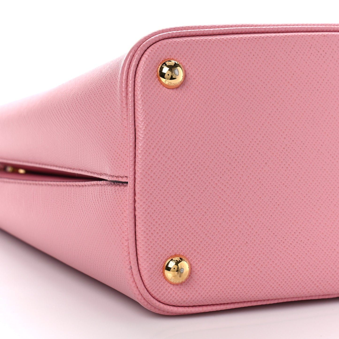 Saffiano Cuir Medium Panier Bucket Bag Petalo Fuoco